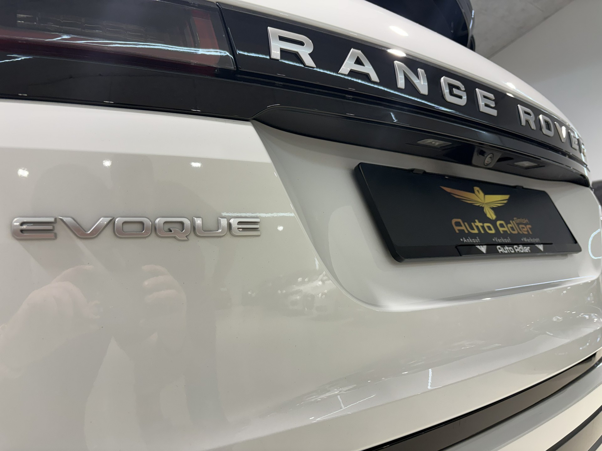 LAND ROVER Range Rover Evoque D 200 MHEV SE AT9-image-7