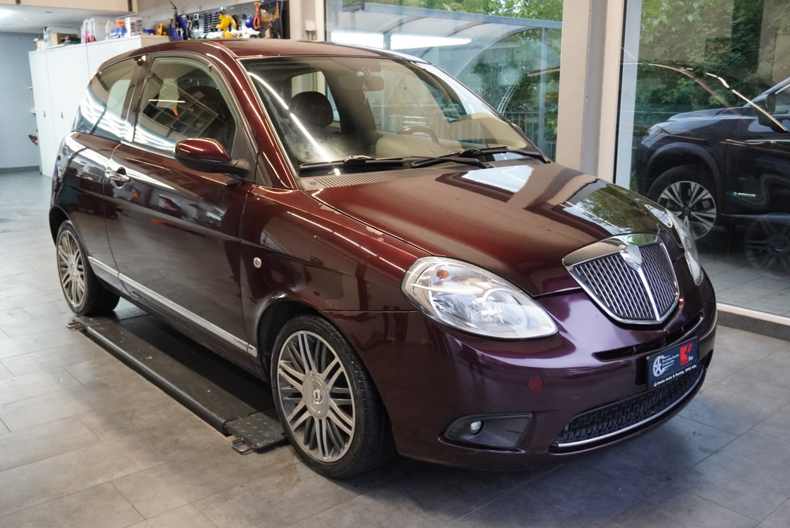 LANCIA Ypsilon 1.4 16V Platino-image-2