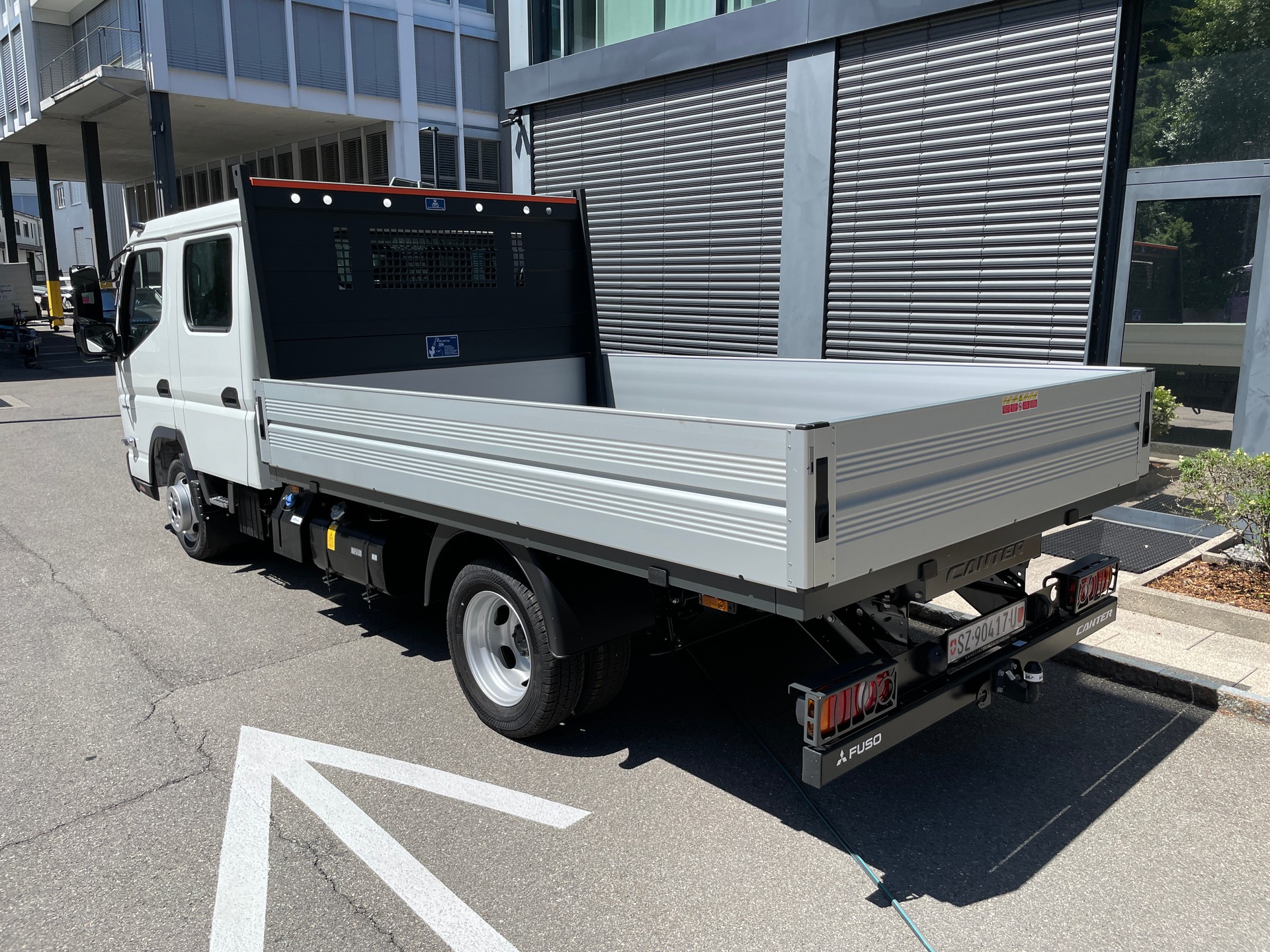 MITSUBISHI FUSO CANTER 3C15D, manuell-image-2