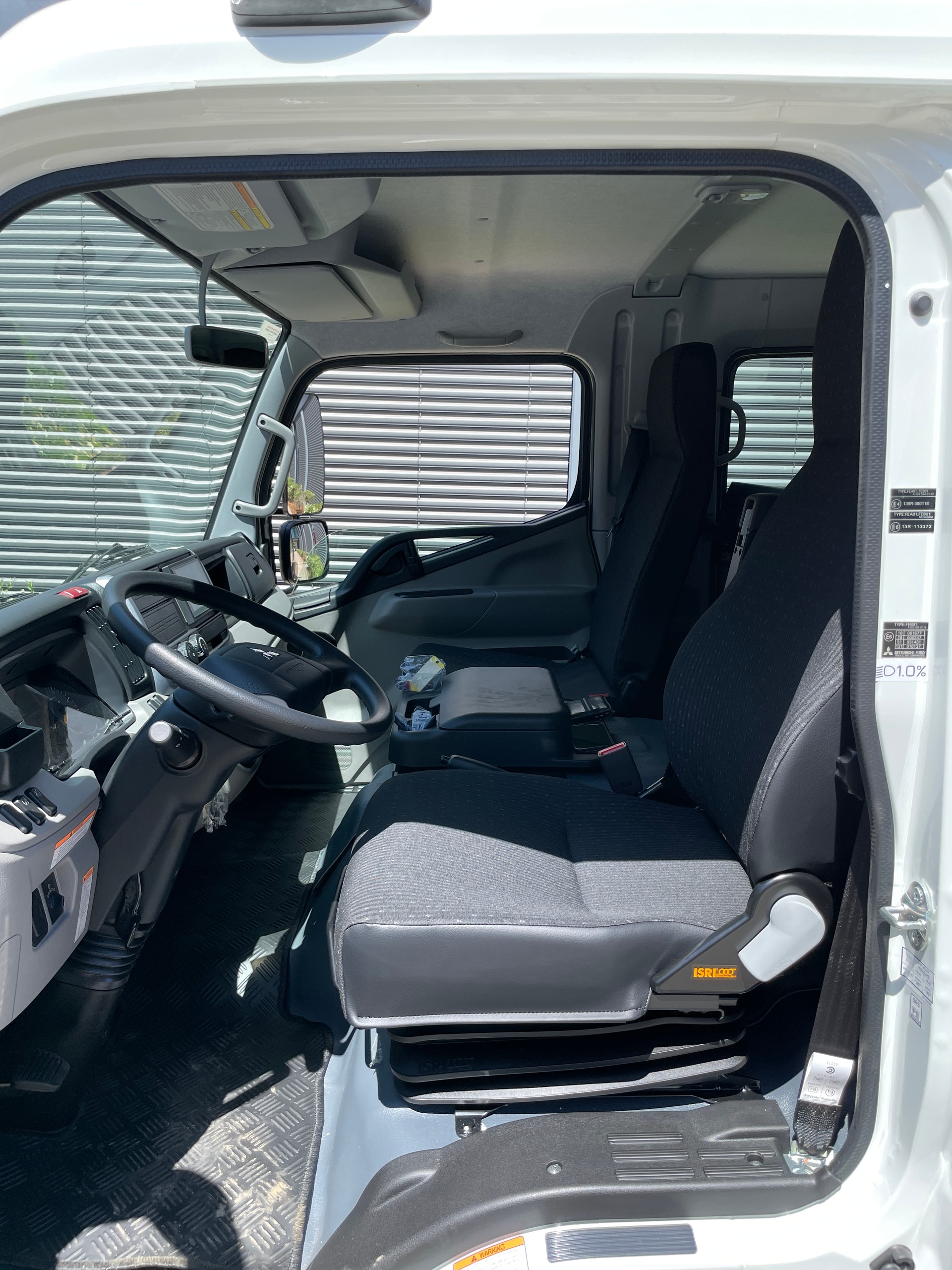 MITSUBISHI FUSO CANTER 3C15D, manuell-image-10