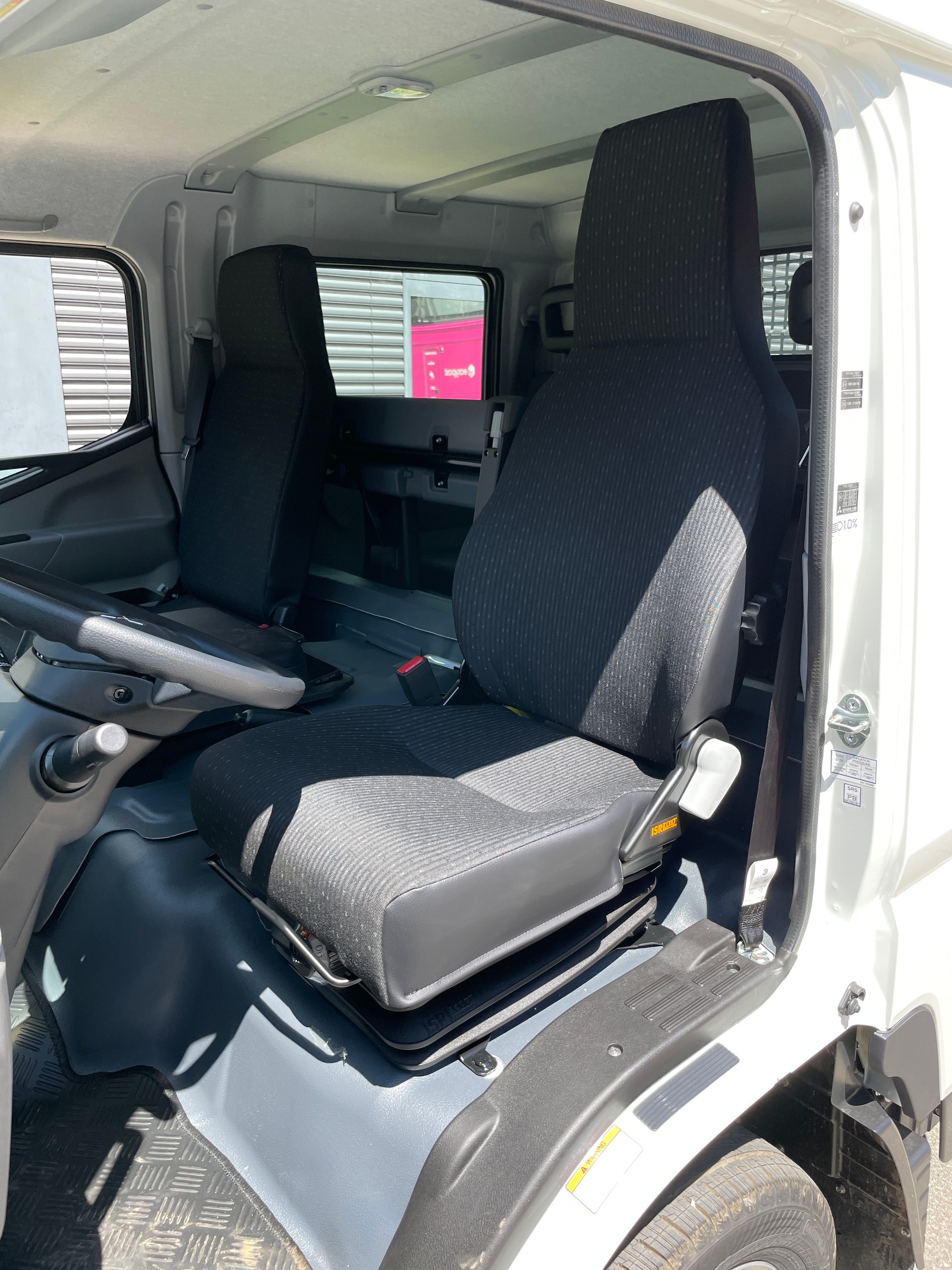 MITSUBISHI FUSO CANTER 3C15D, manuell-image-11