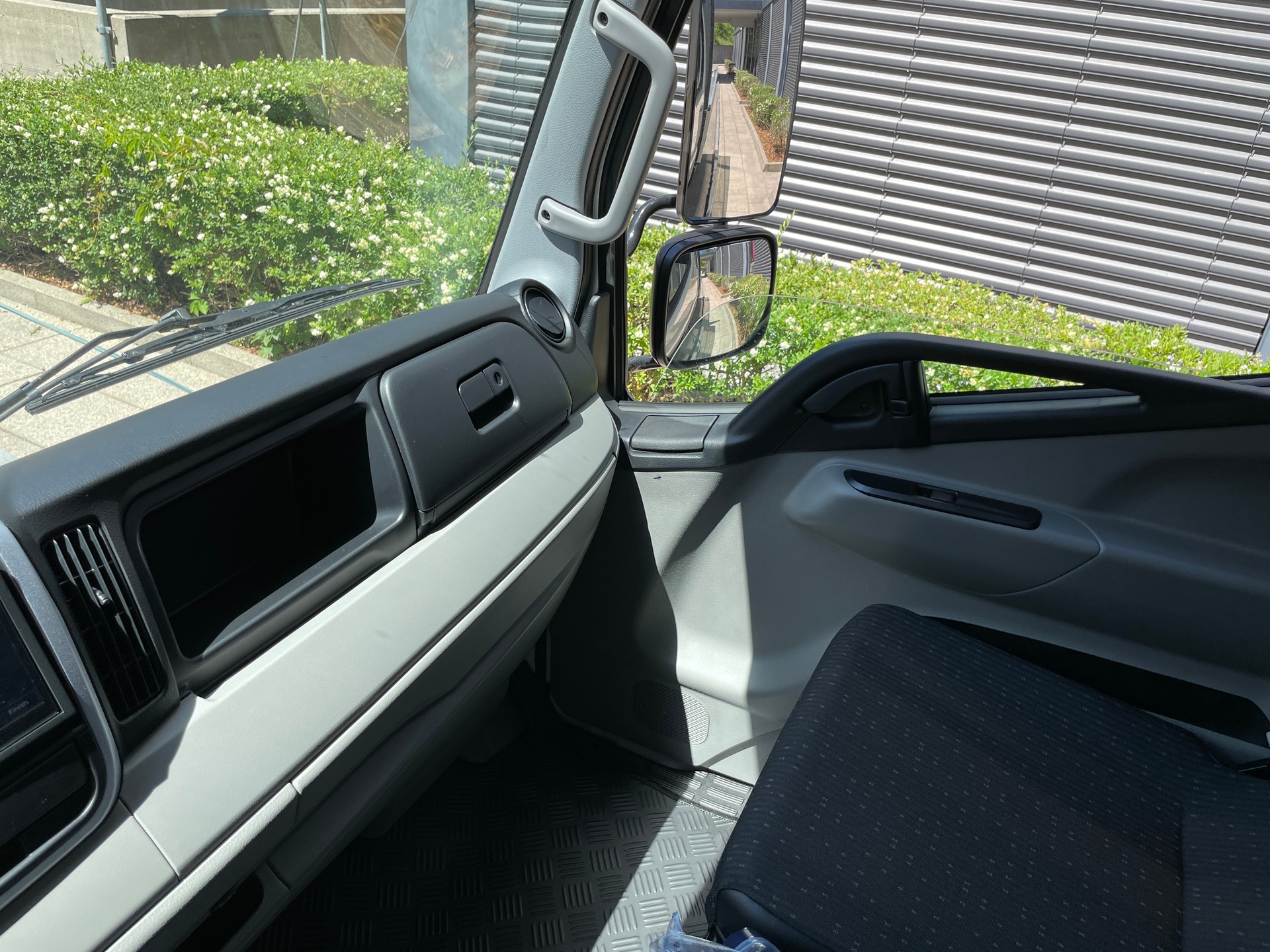 MITSUBISHI FUSO CANTER 3C15D, manuell-image-21