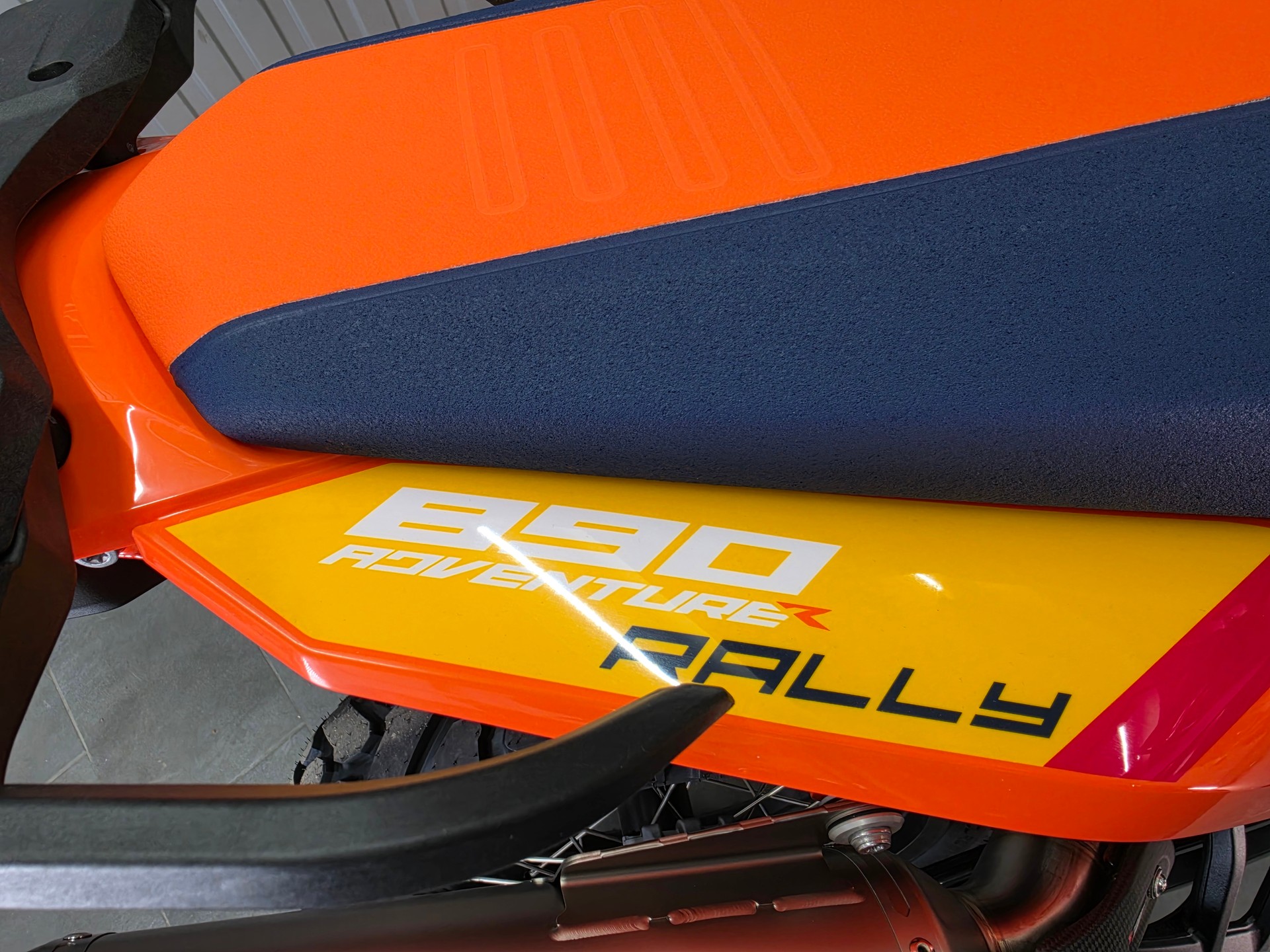KTM 890 Adventure R Rally-showroom-element-2