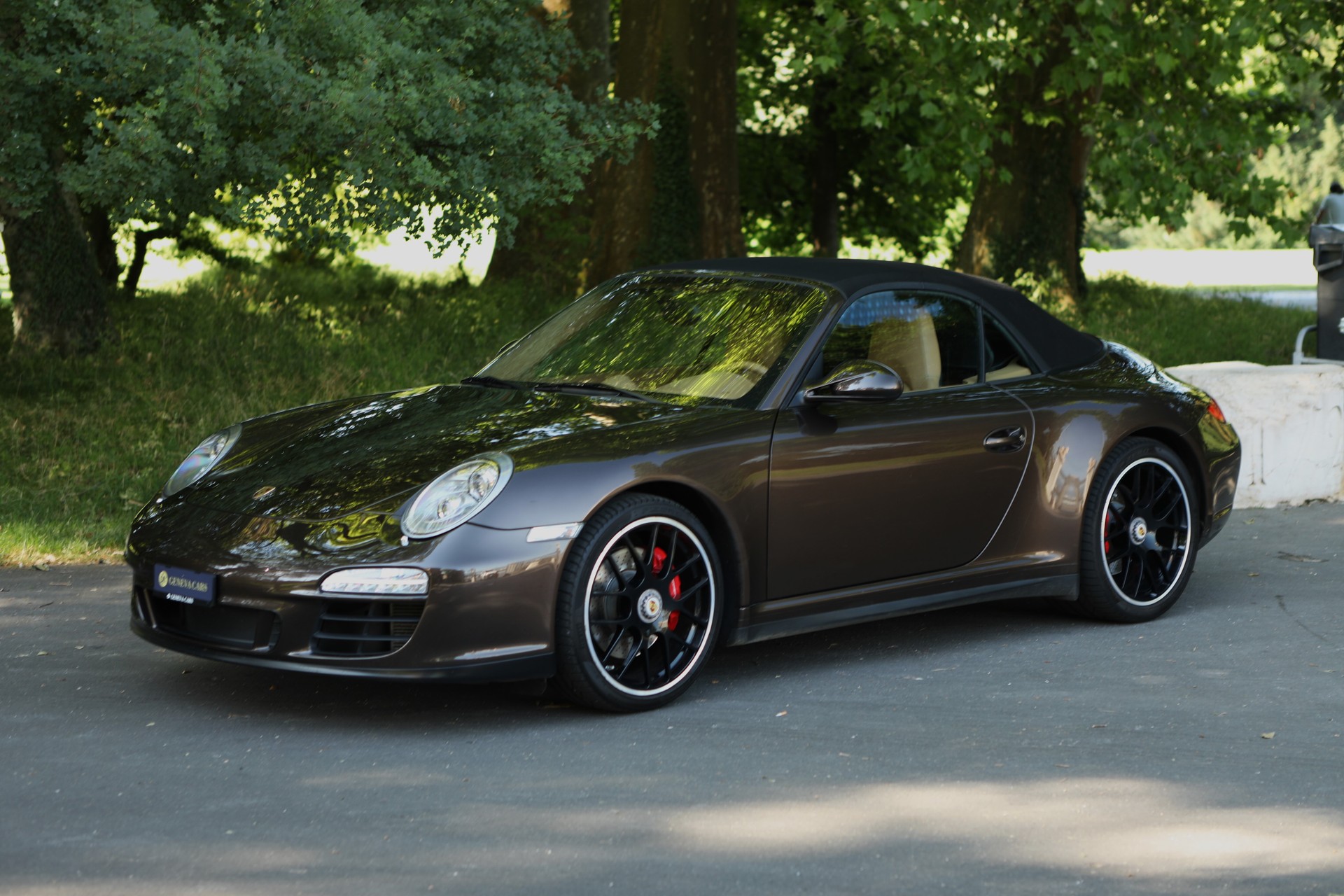 PORSCHE 911 Cabrio Carrera 4 GTS boîte maneulle ( RARE )-image-9