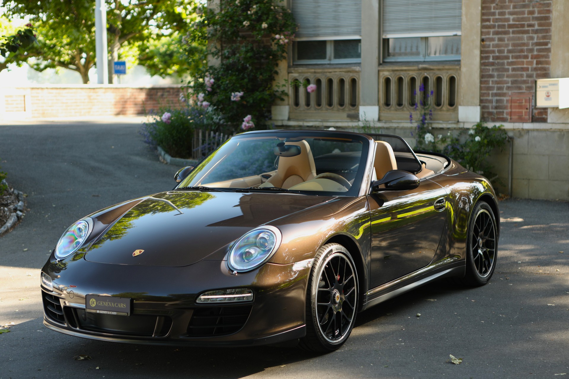 PORSCHE 911 Cabrio Carrera 4 GTS boîte maneulle ( RARE )-image-1