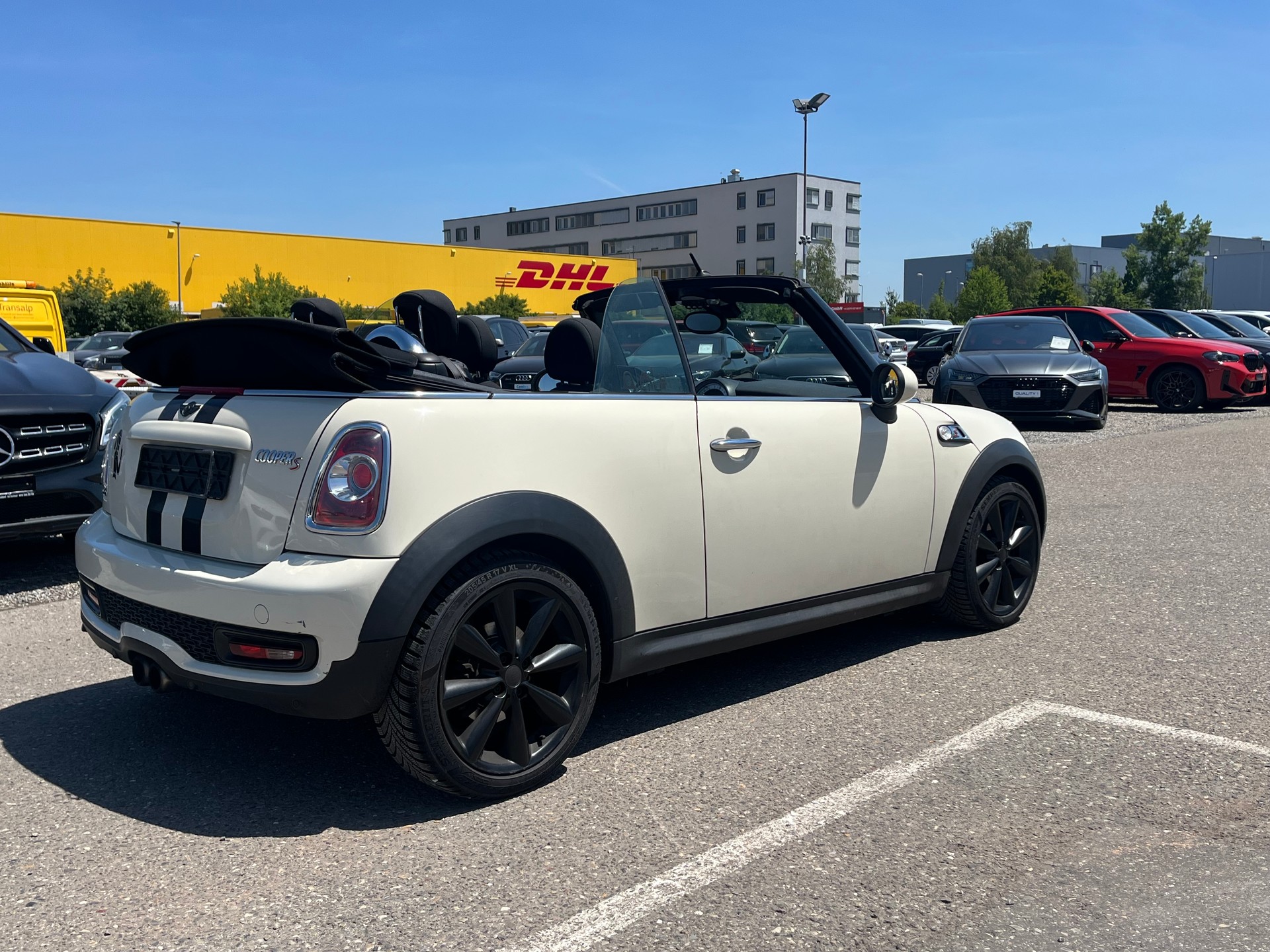 MINI Cooper S Cabriolet-image-8