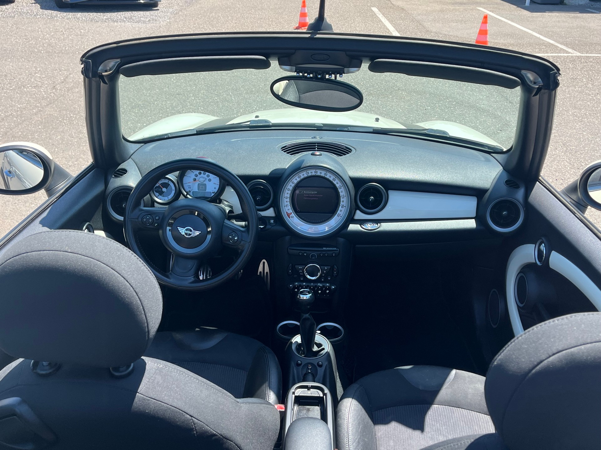 MINI Cooper S Cabriolet-image-5