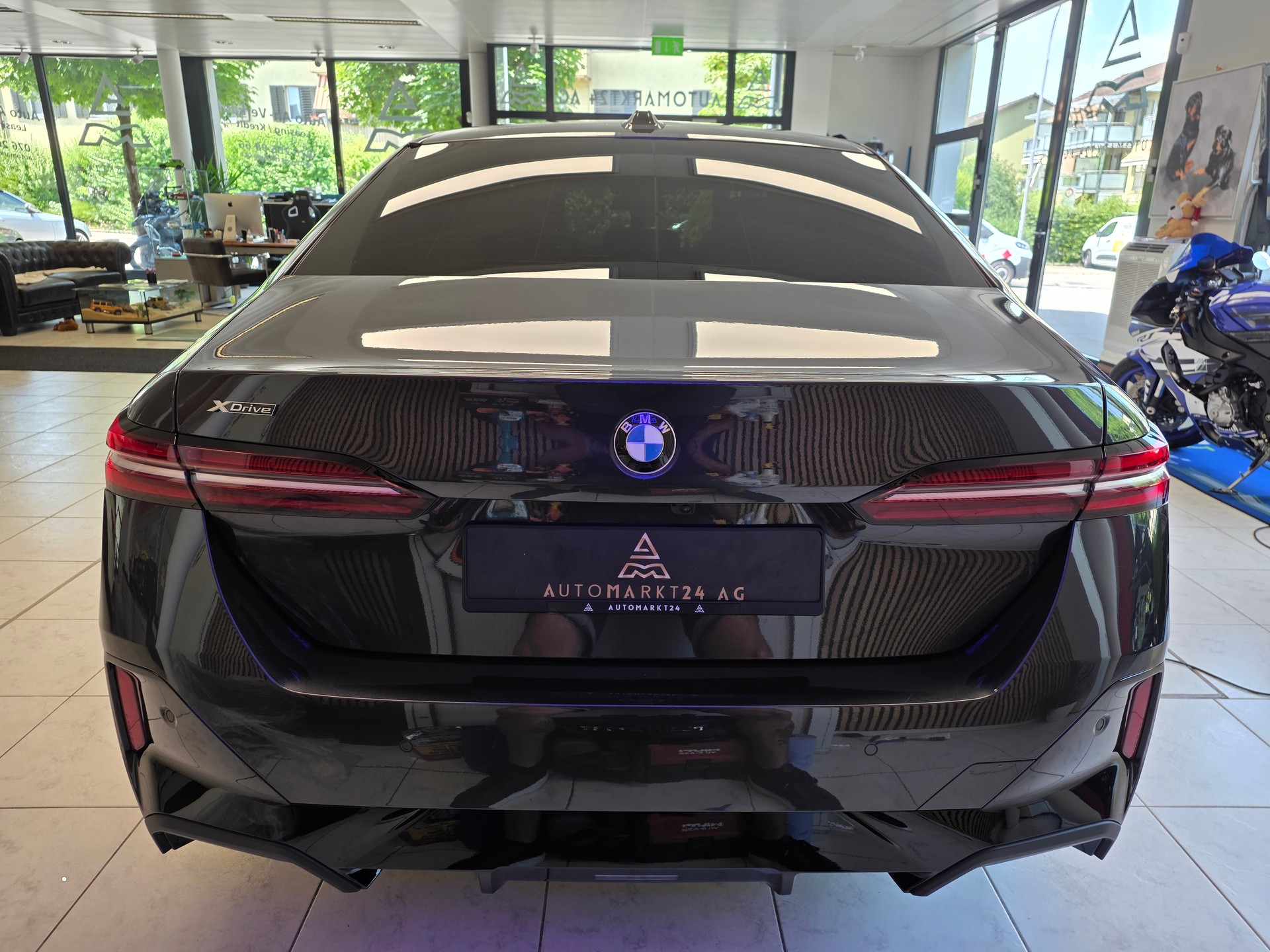 BMW 520d xDrive 48V M Sport Steptronic-image-14