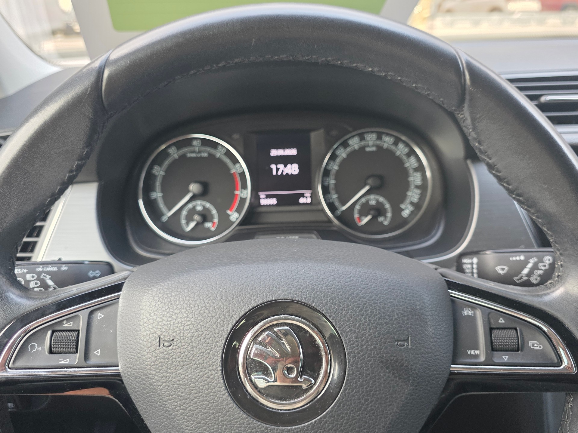 SKODA Fabia Combi 1.0 TSI Soleil-image-12