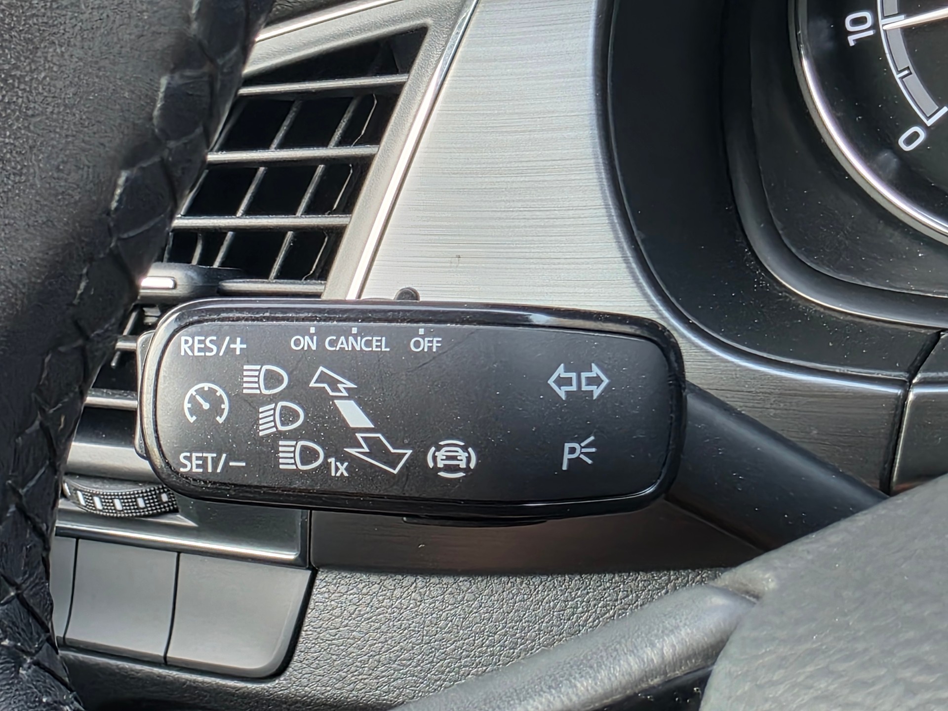 SKODA Fabia Combi 1.0 TSI Soleil-image-11
