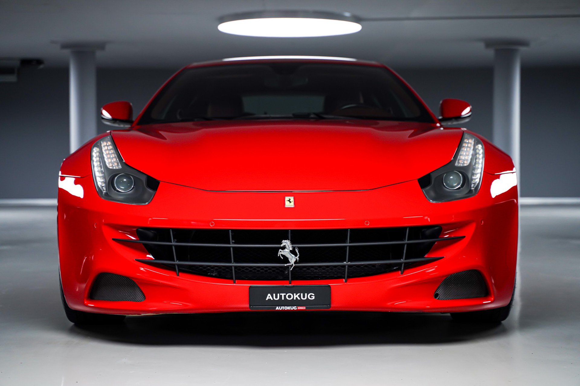 FERRARI FF-image-1