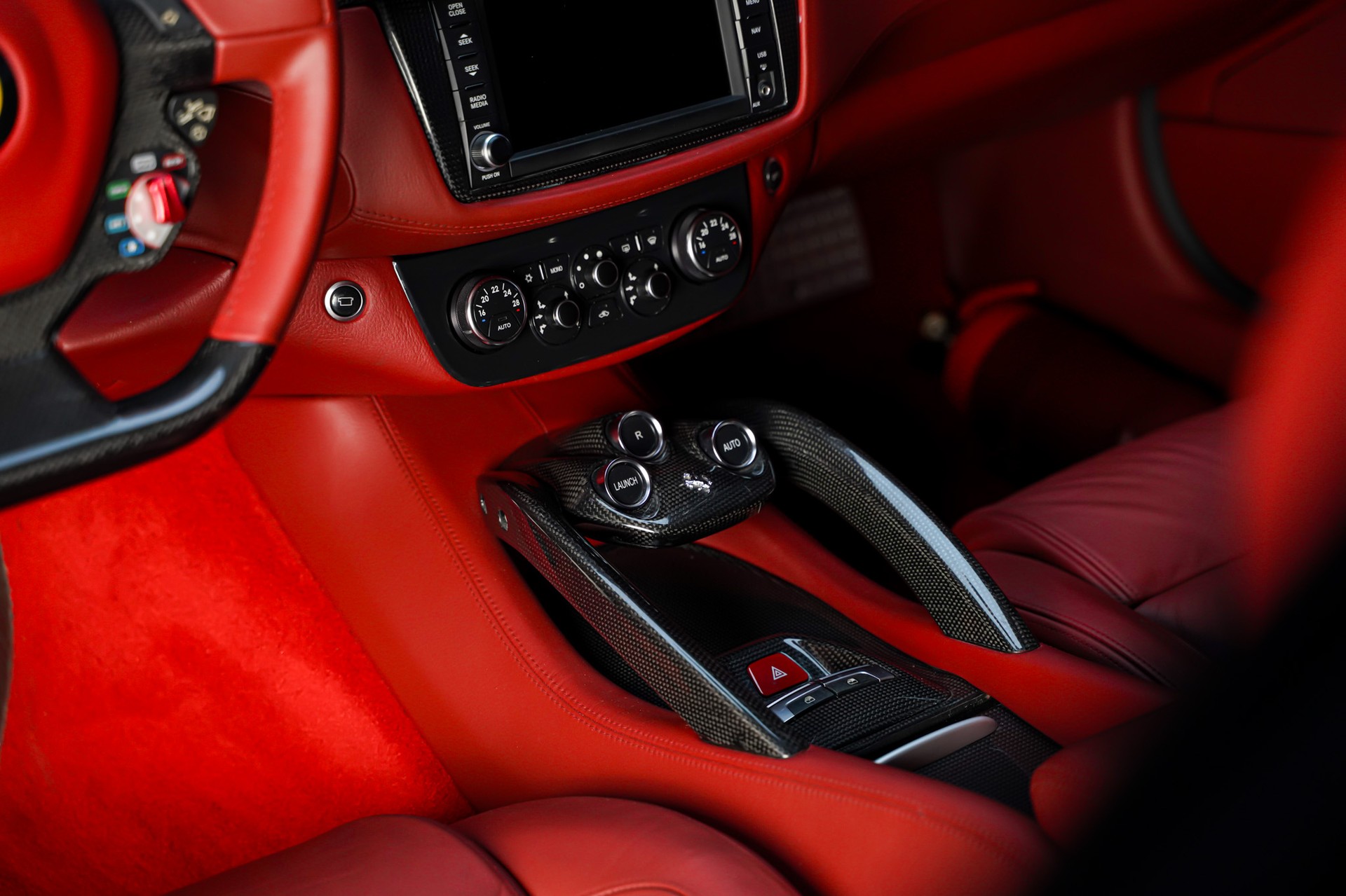 FERRARI FF-image-11