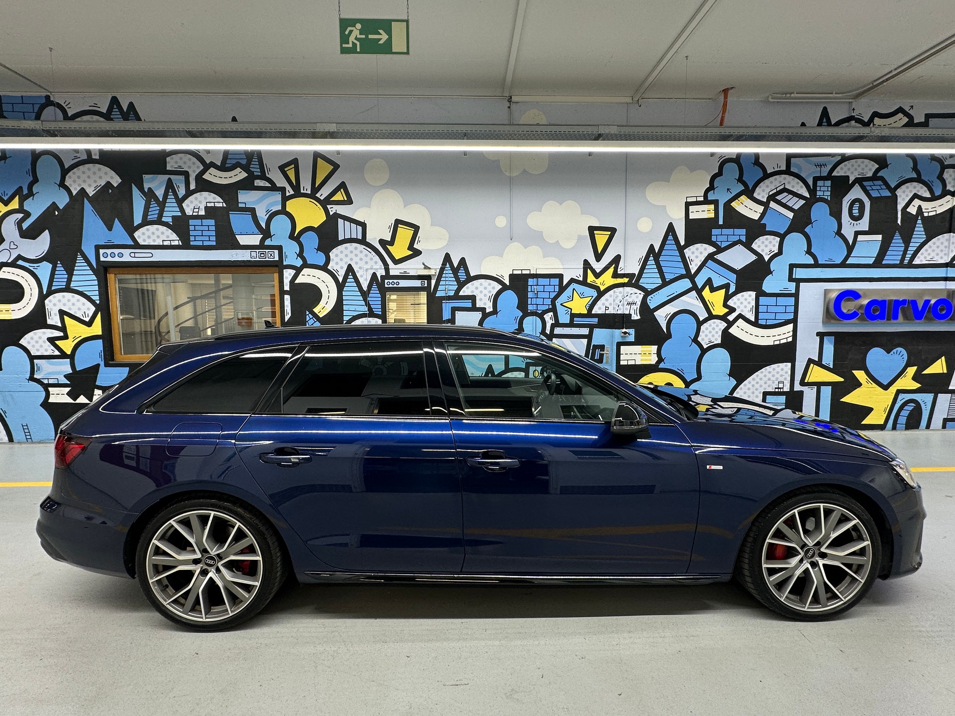 AUDI A4 Avant 40 TDI S line quattro S-tronic-image-2