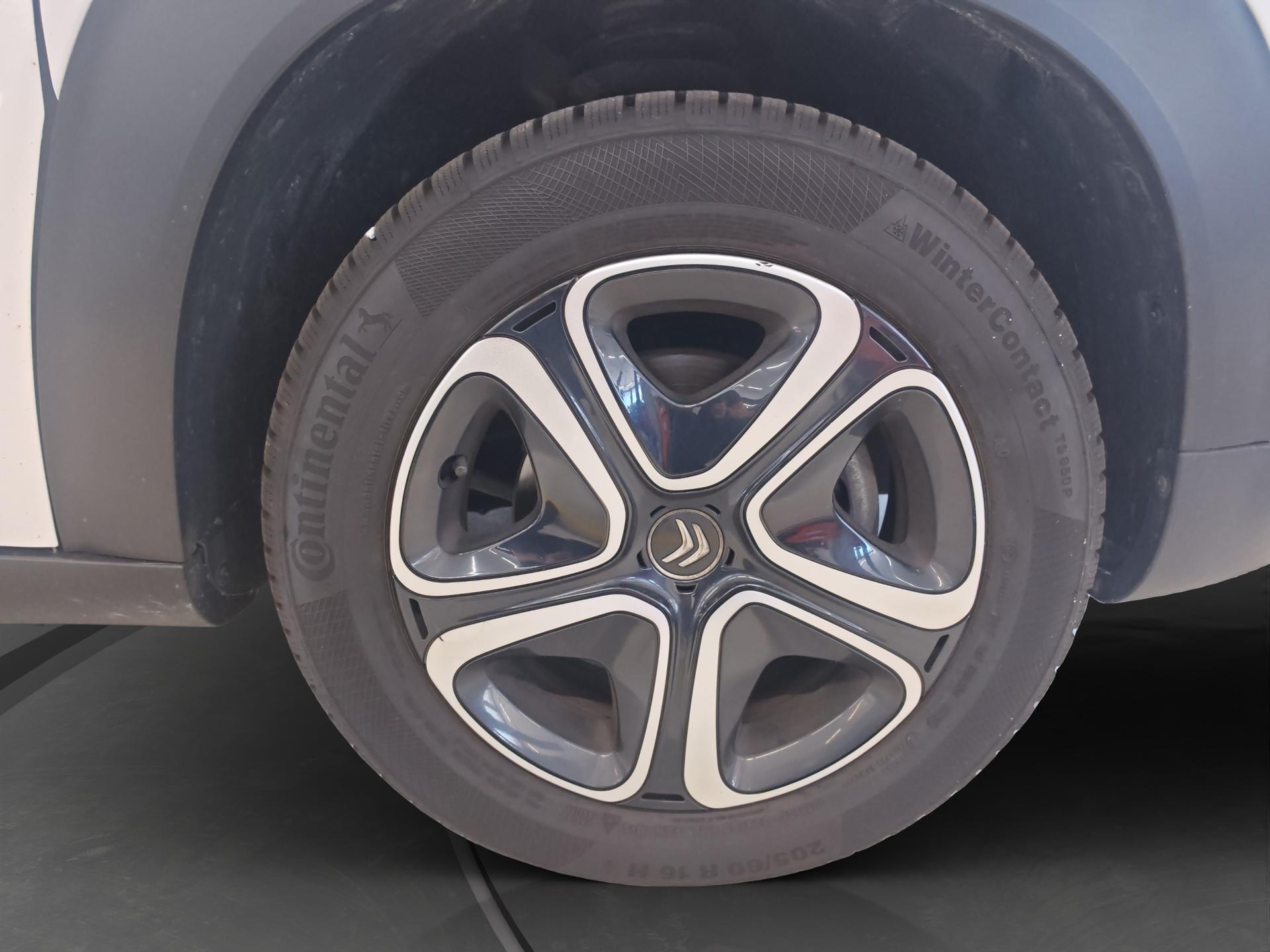 CITROEN C3 Aircross 1.2i PureTech Feel EAT-image-17