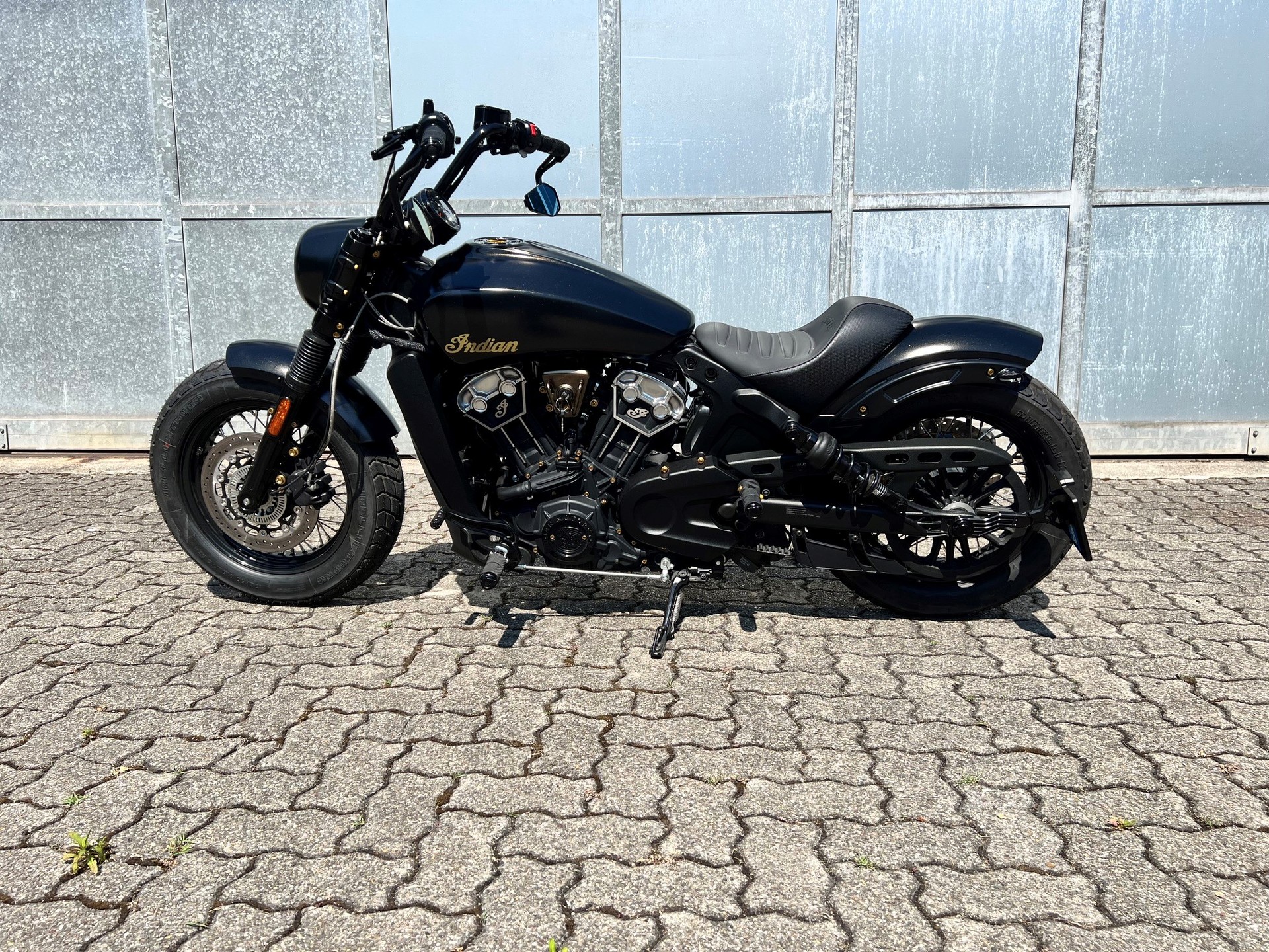 INDIAN Bobber Twenty-showroom-element-1