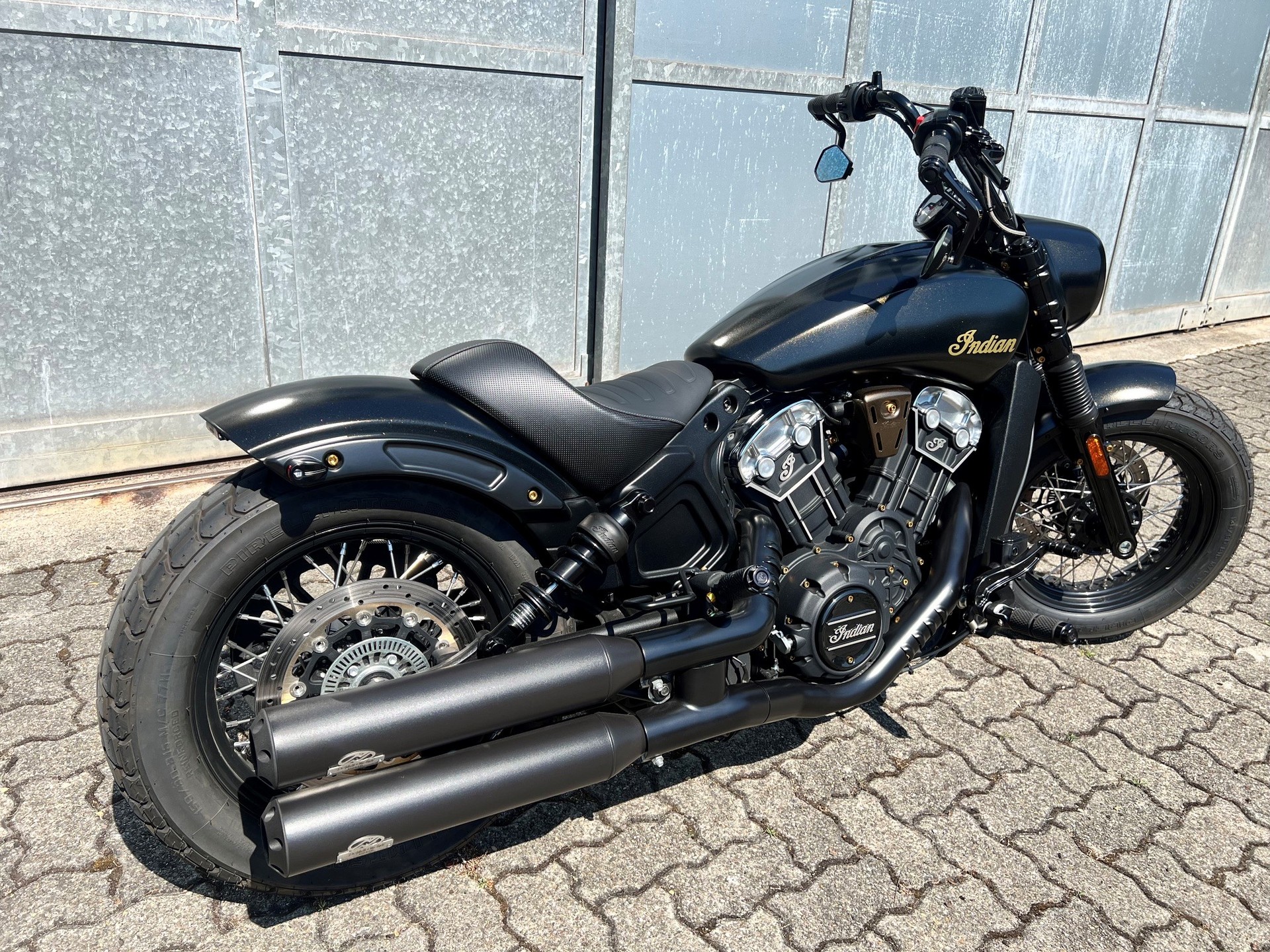 INDIAN Bobber Twenty-showroom-element-2
