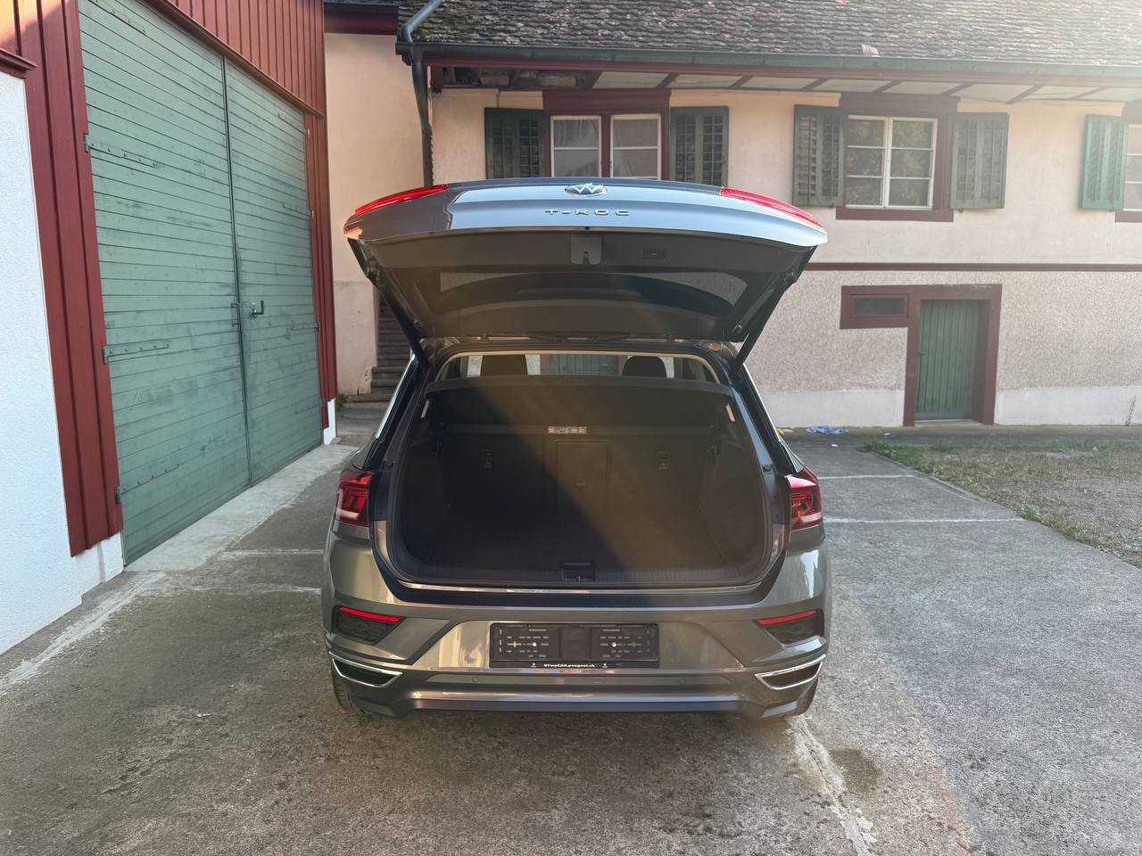 VW T-Roc 1.5 TSI EVO Sport DSG-image-11