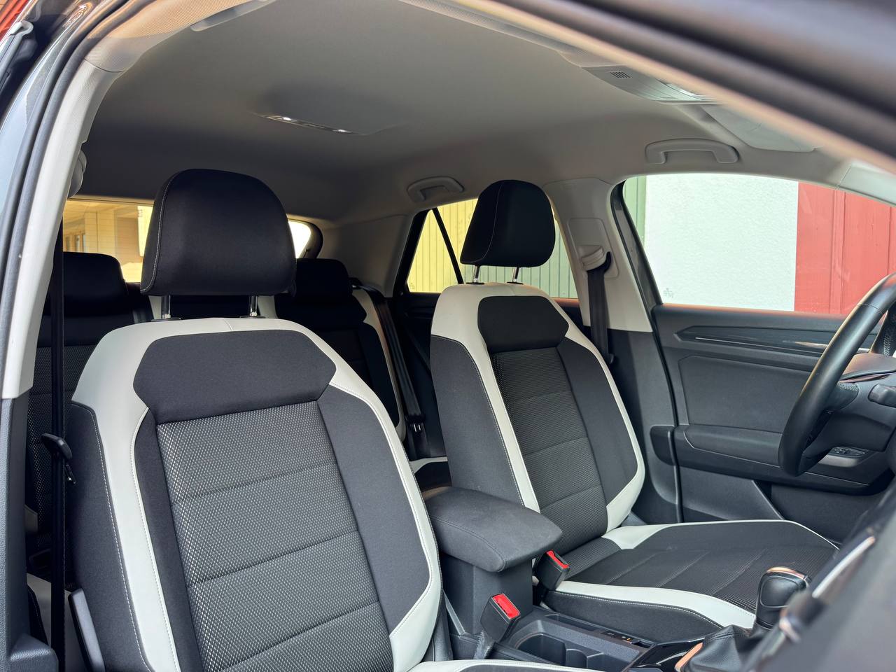 VW T-Roc 1.5 TSI EVO Sport DSG-image-6