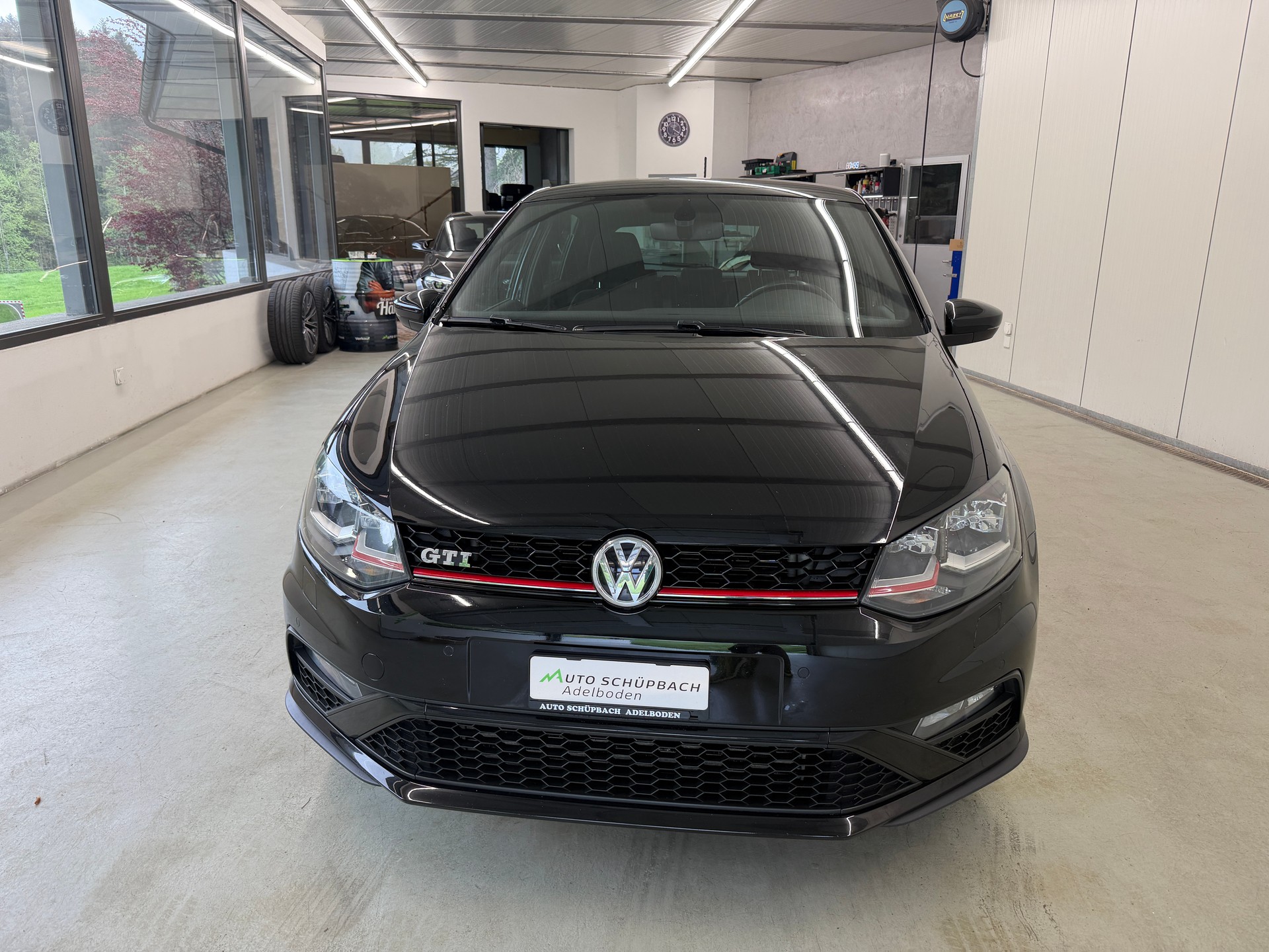 VW Polo 1.8 TSI GTI-image-9