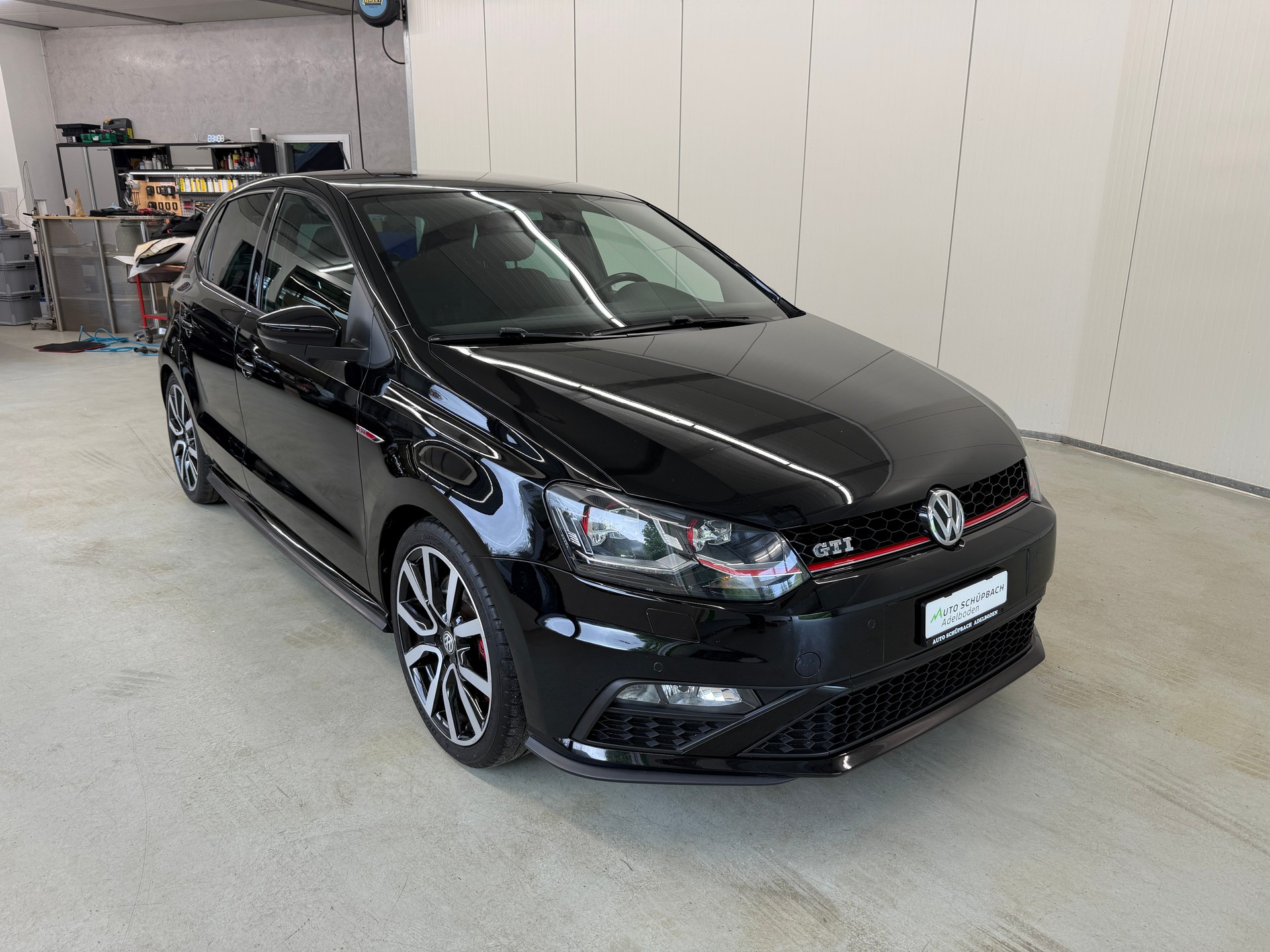 VW Polo 1.8 TSI GTI-image-0
