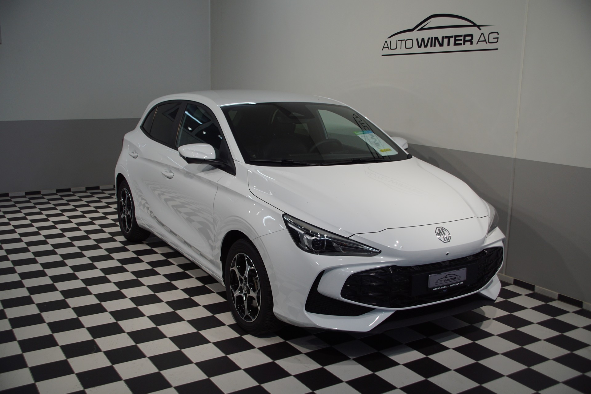 MG 3 1.5 Hybrid Luxury Aut. ++SWISS++-image-0