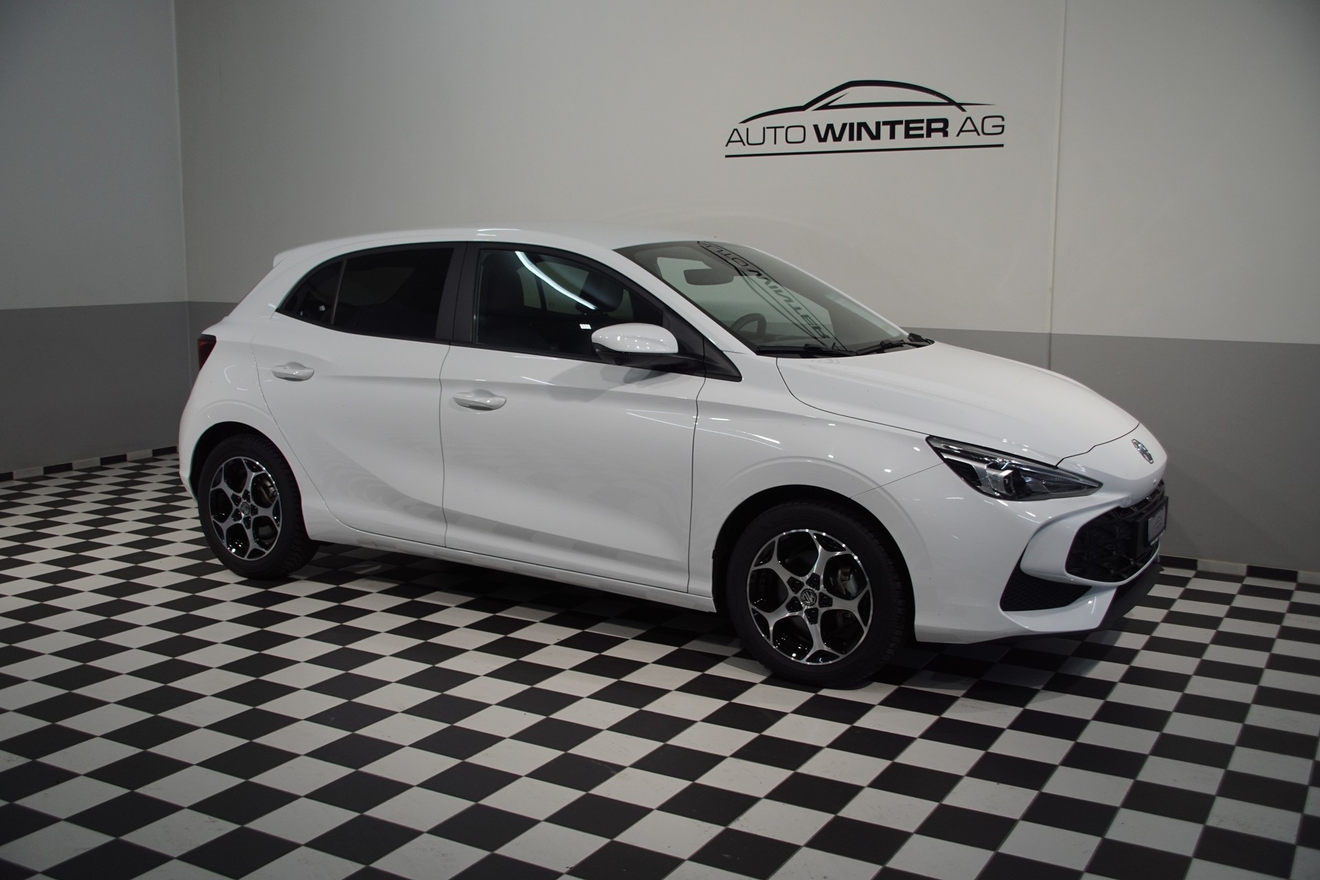 MG 3 1.5 Hybrid Luxury Aut. ++SWISS++-image-1