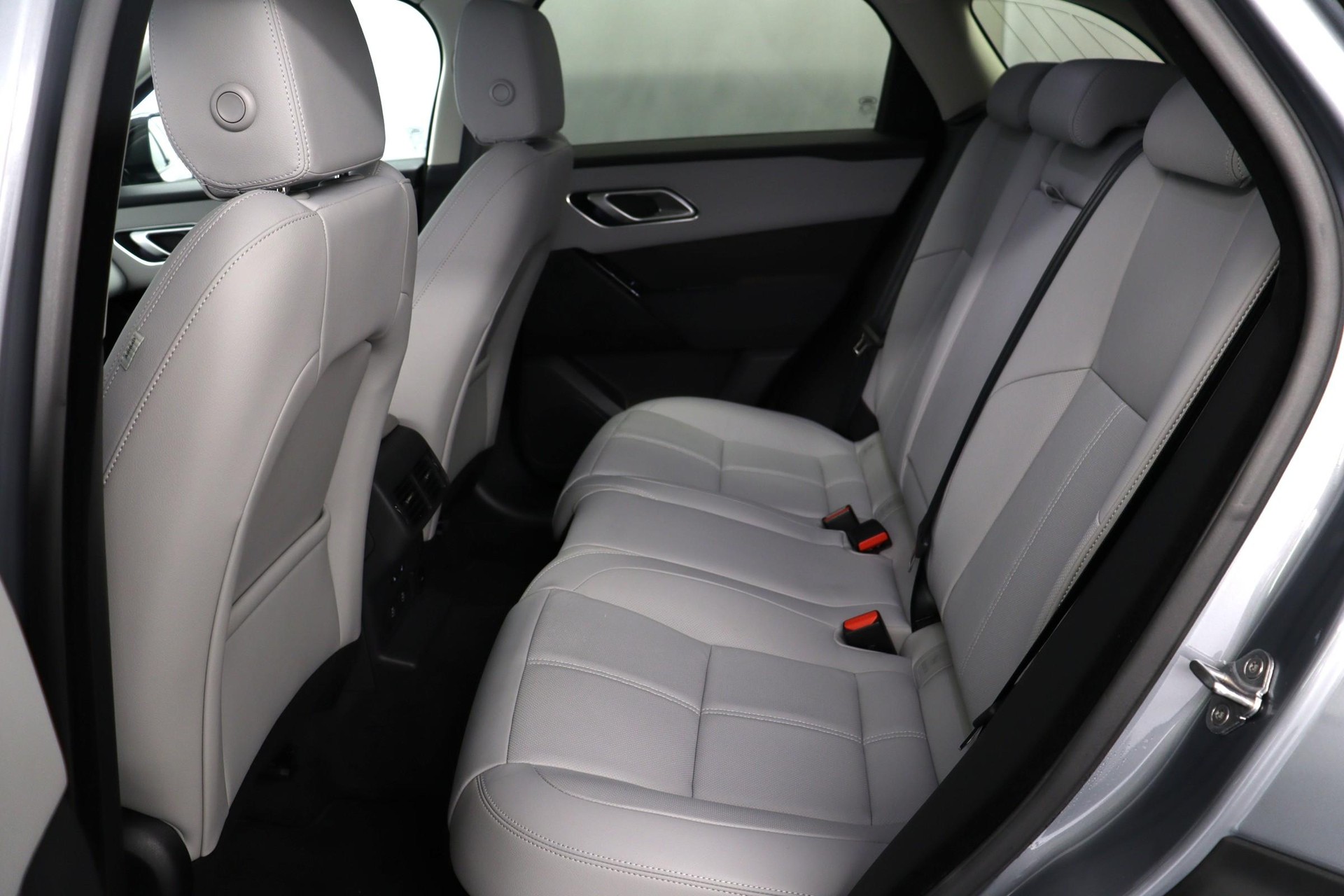 LAND ROVER Range Rover Velar 2.0 P400e Dynamic SE-image-8