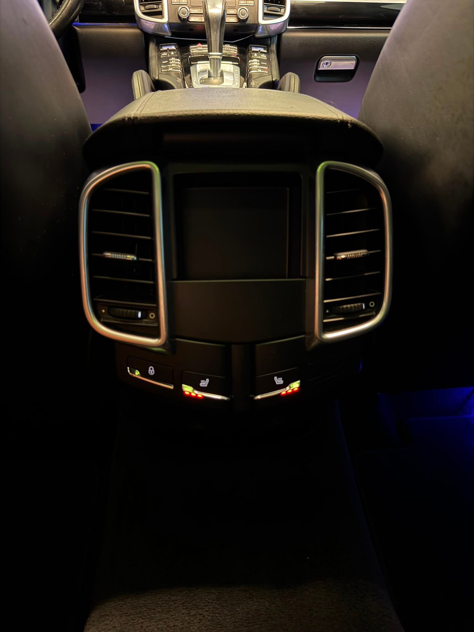 PORSCHE Cayenne Diesel Platinum Edition-image-12