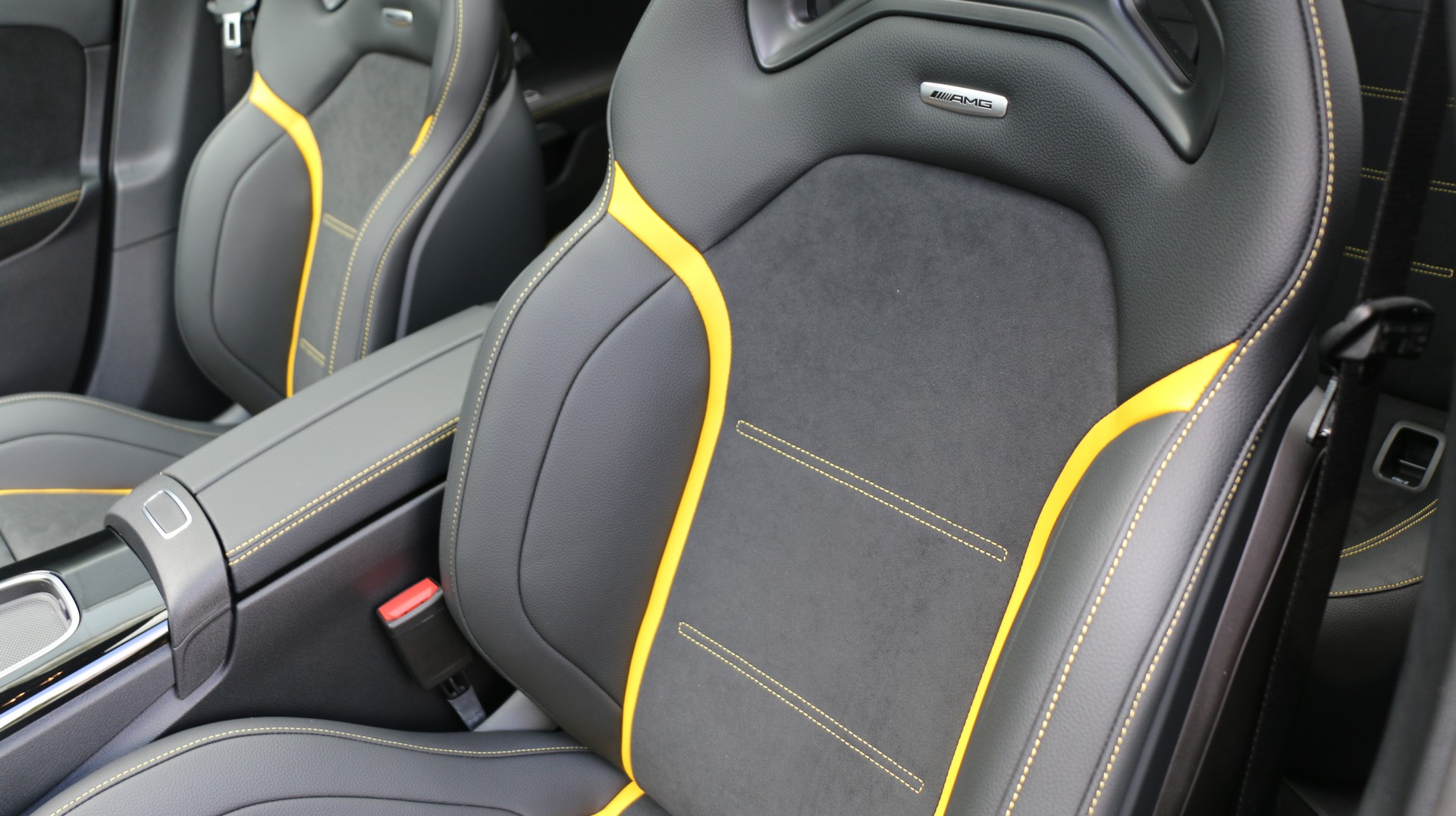 MERCEDES-BENZ AMG A 45 S 4MATIC+-image-7