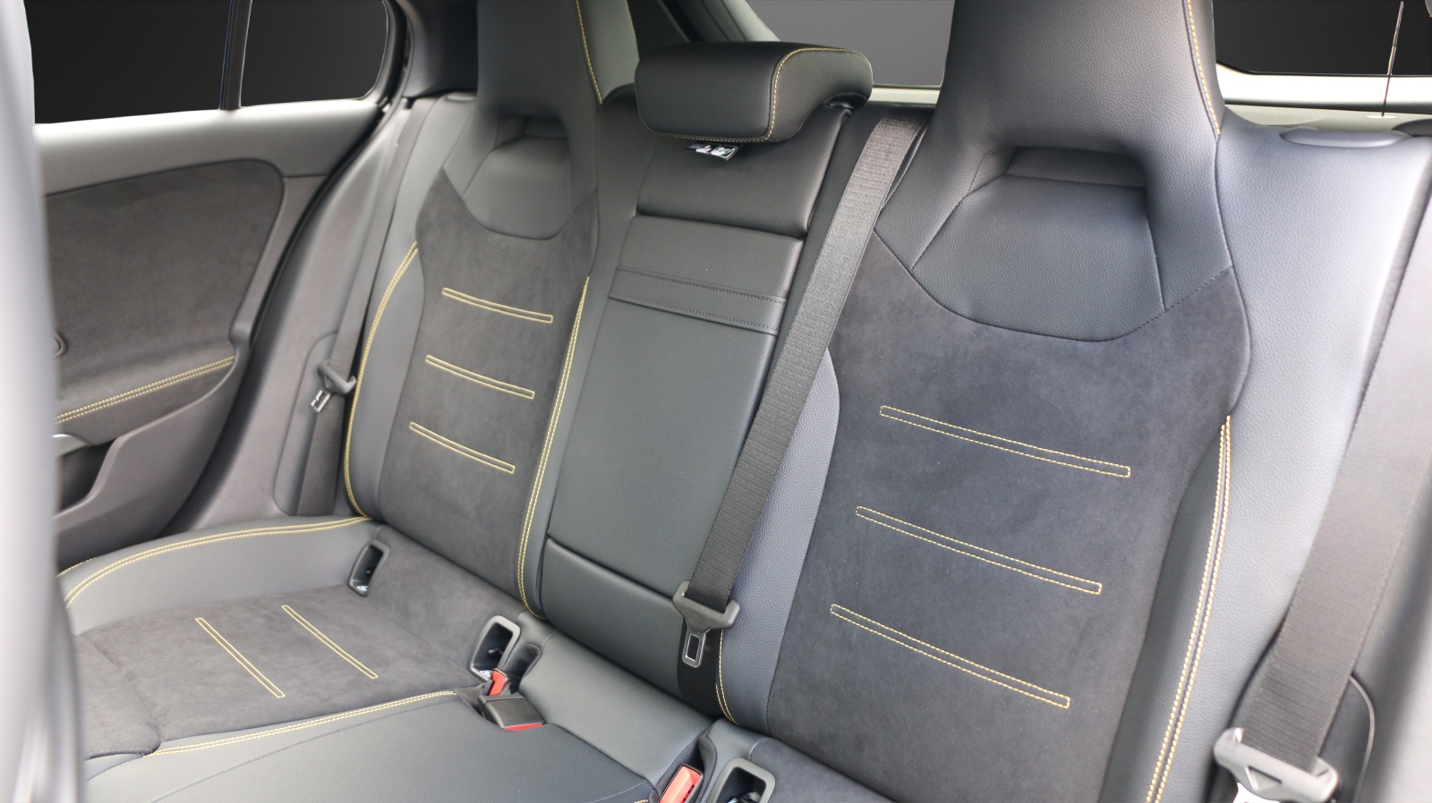 MERCEDES-BENZ AMG A 45 S 4MATIC+-image-9