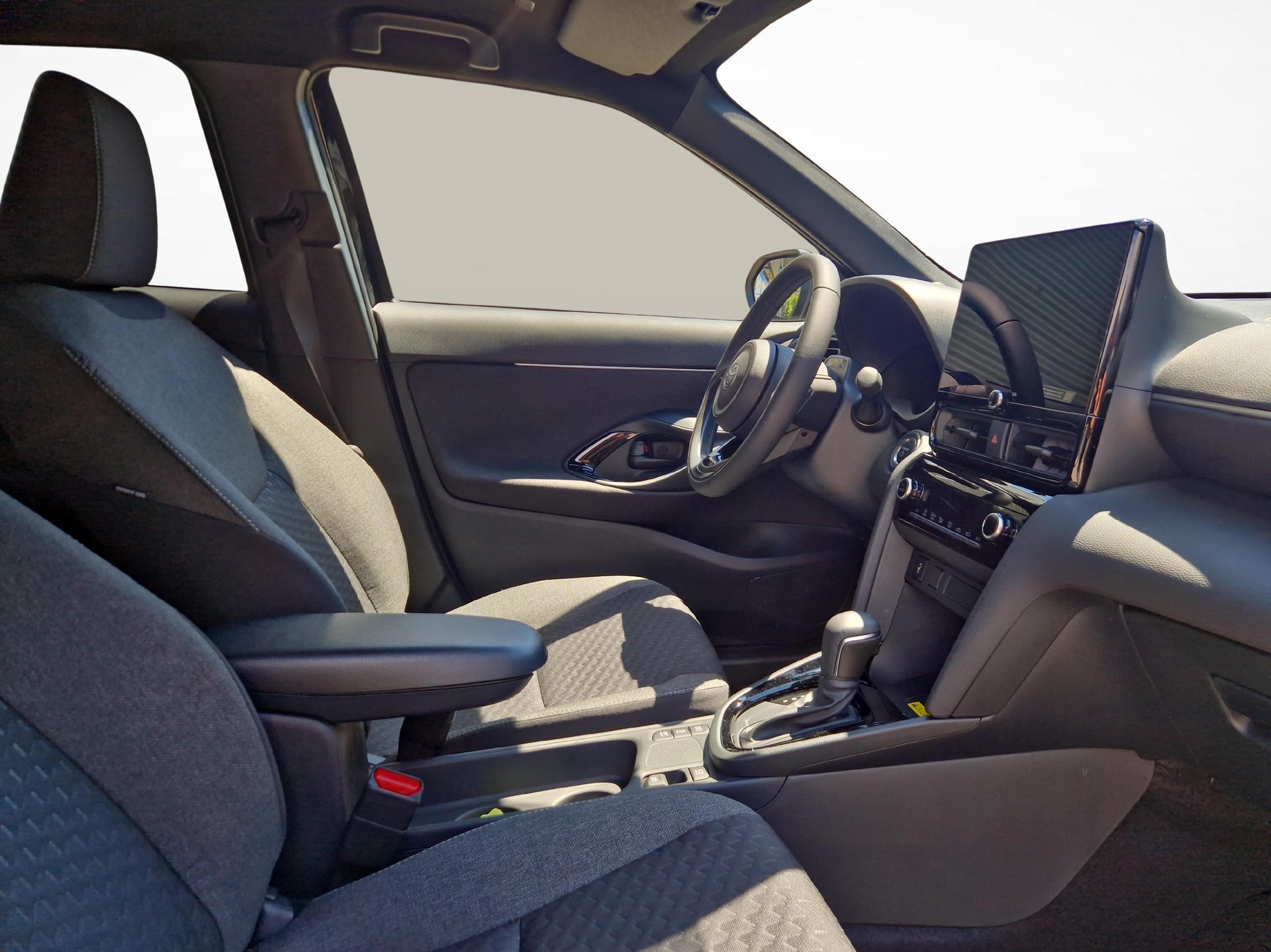 TOYOTA Yaris Cross 1.5 VVT-i HSD Trend-image-9