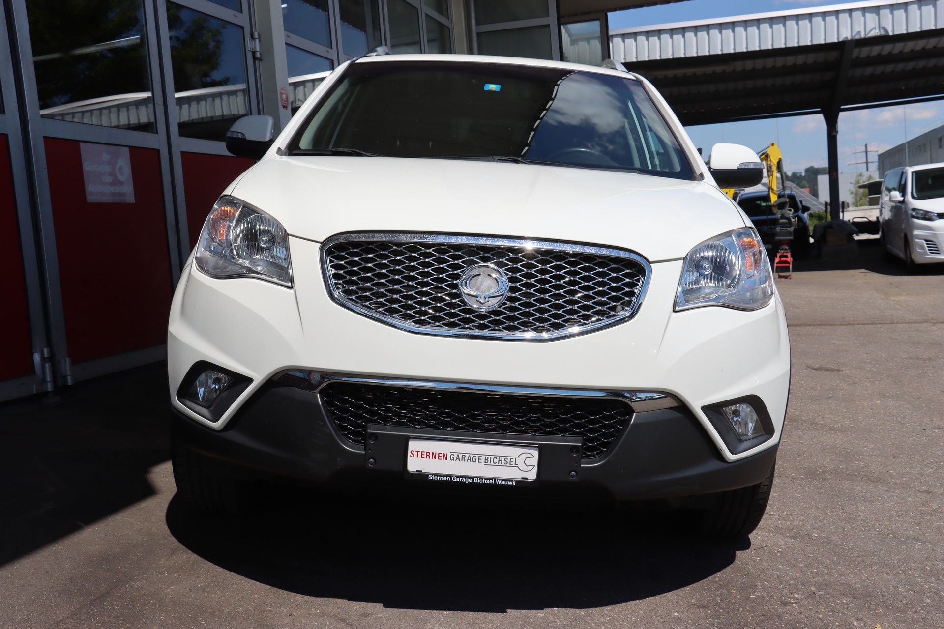 KGM-SsangYong Korando 2.0 e-XDI Sapphire 4WD-image-2