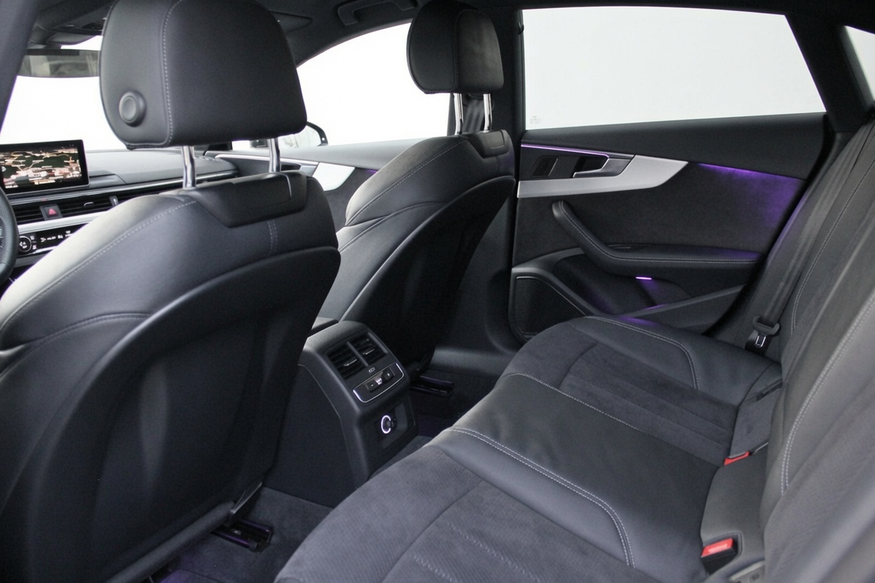 AUDI A5 Sportback 2.0 TFSI Sport quattro S-Line-image-9