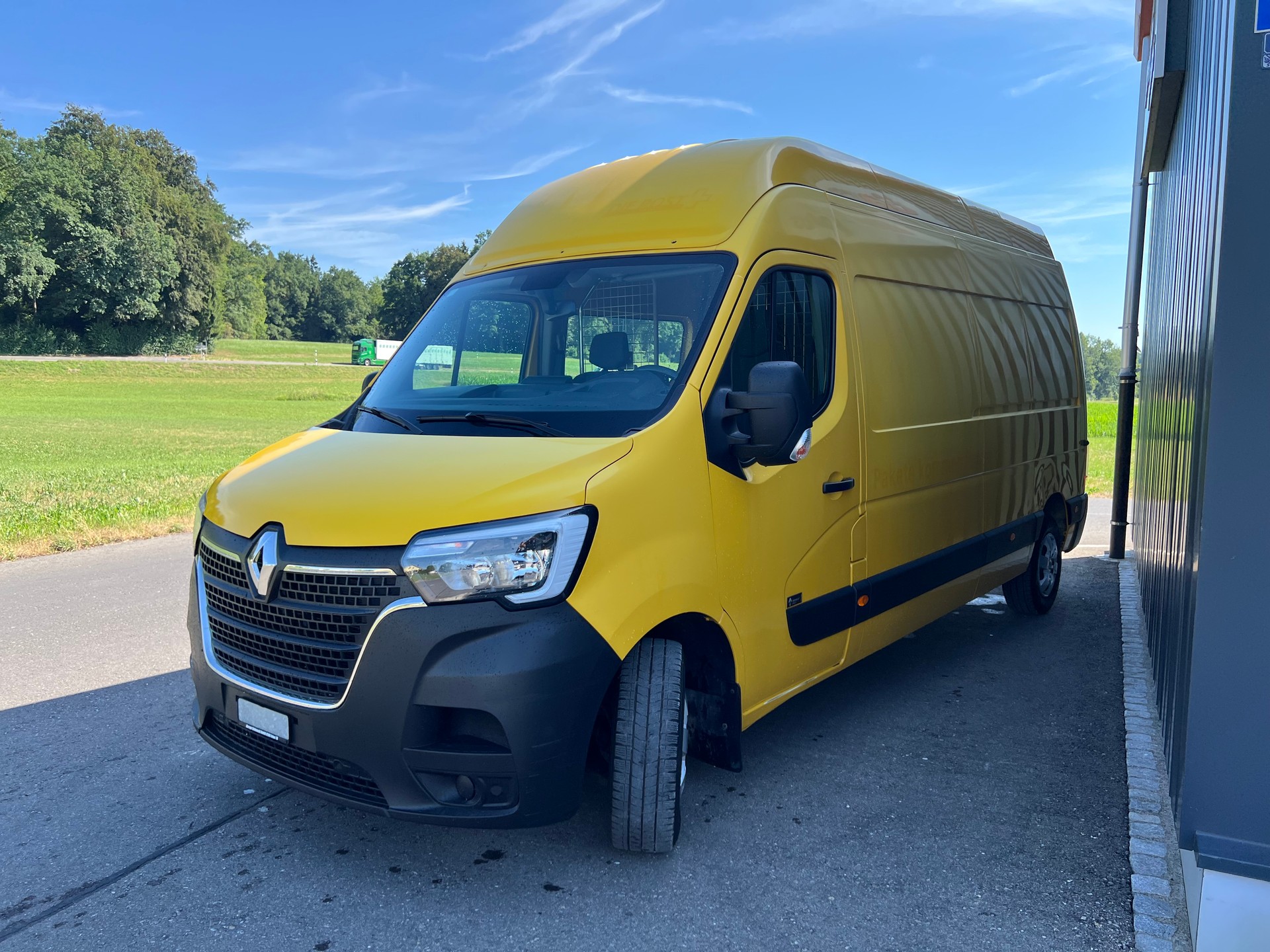 RENAULT Master T35 2.3dCi 135 L3H3-image-0