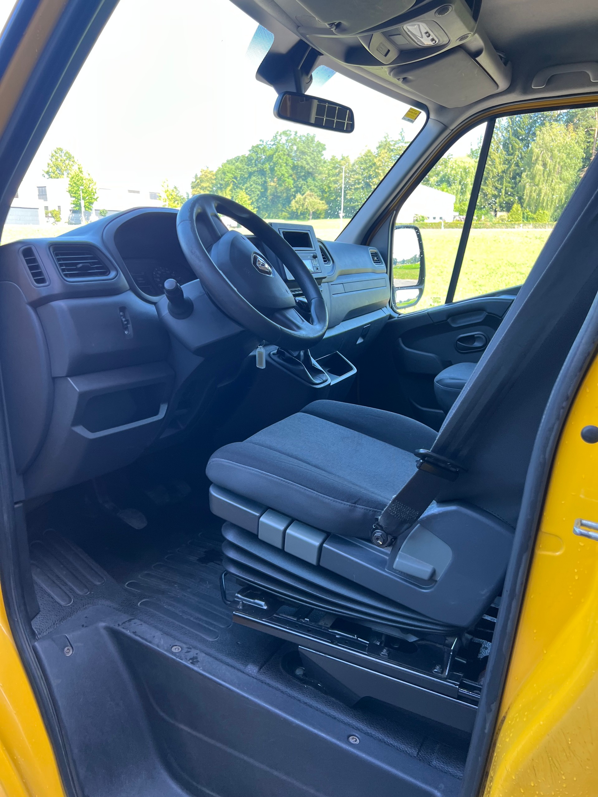 RENAULT Master T35 2.3dCi 135 L3H3-image-8