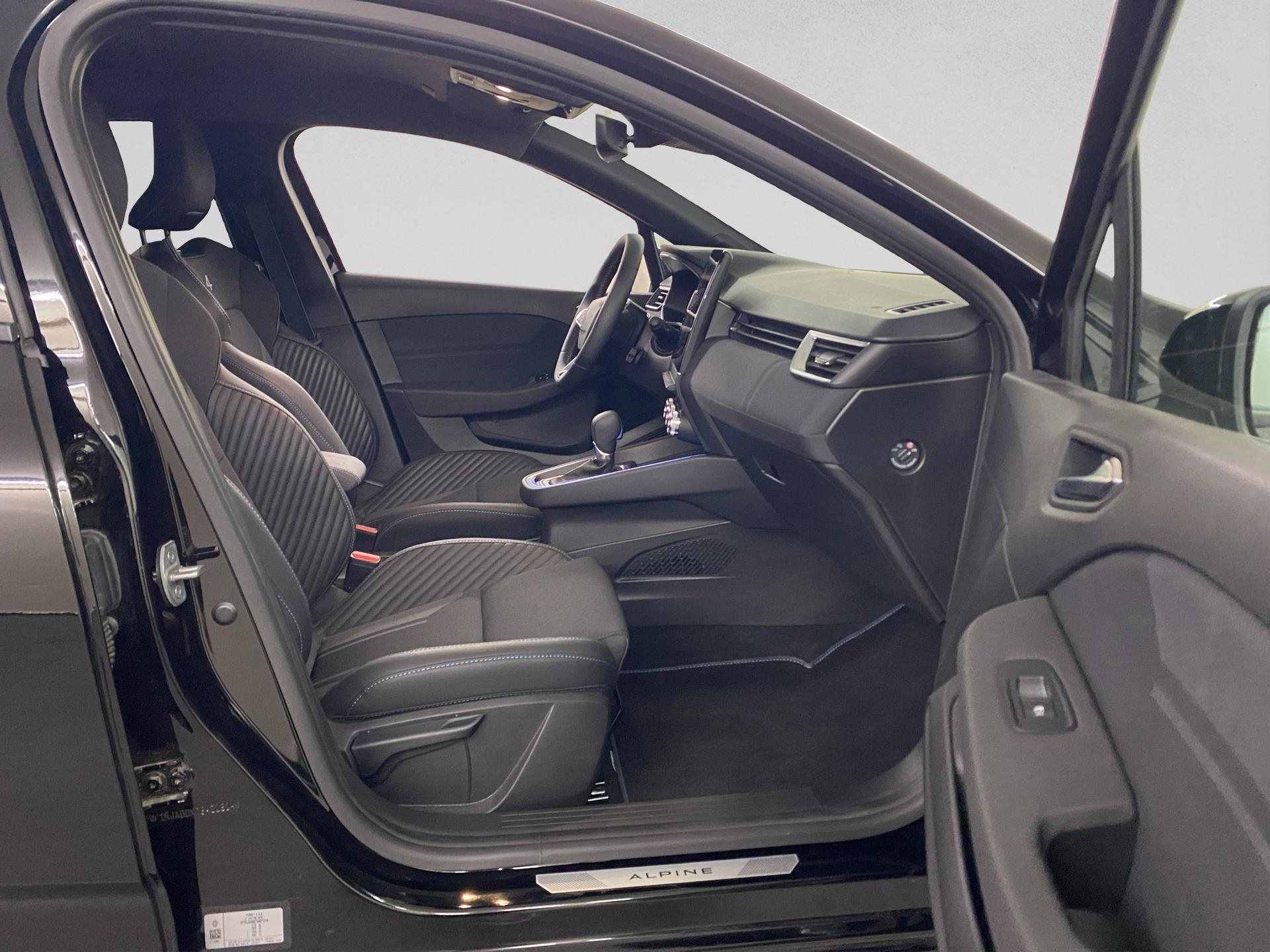 RENAULT Clio 1.6 E-Tech Esprit Alpine-image-19