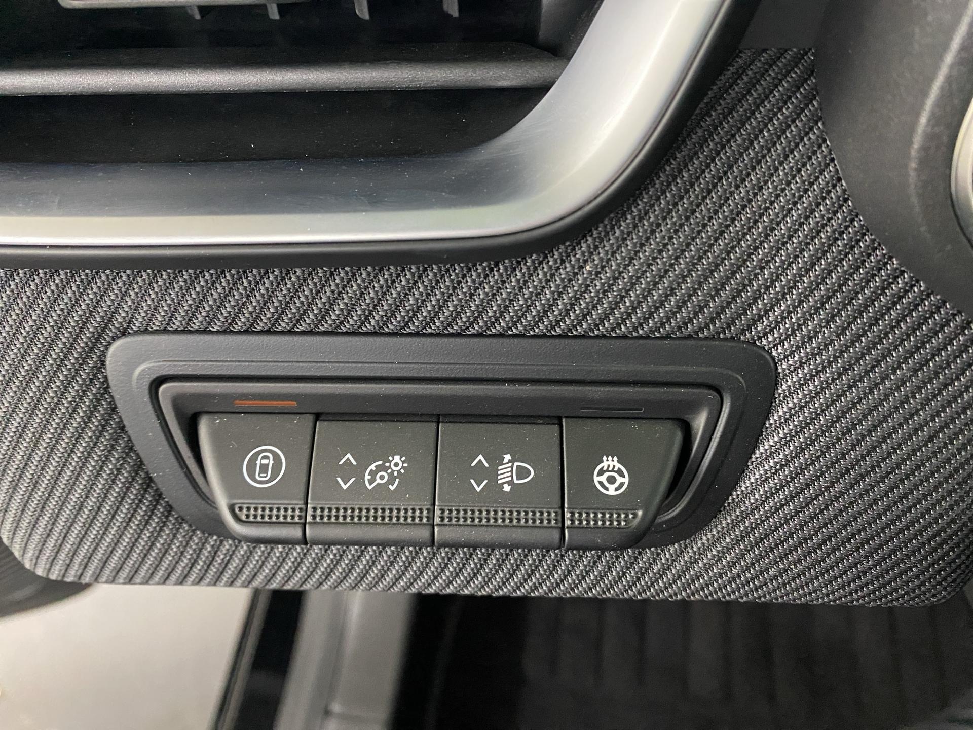RENAULT Clio 1.6 E-Tech Esprit Alpine-image-14
