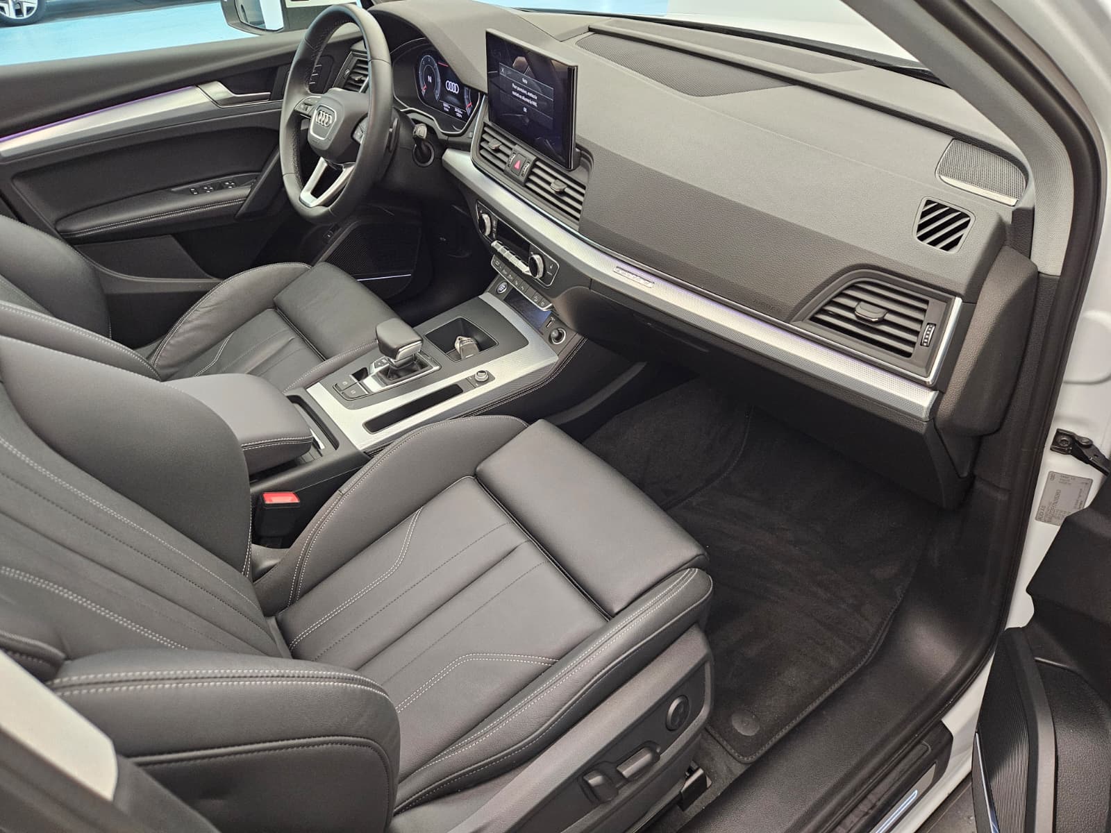 AUDI Q5 Sportback 40 TDI advanced quattro S-tronic-image-11