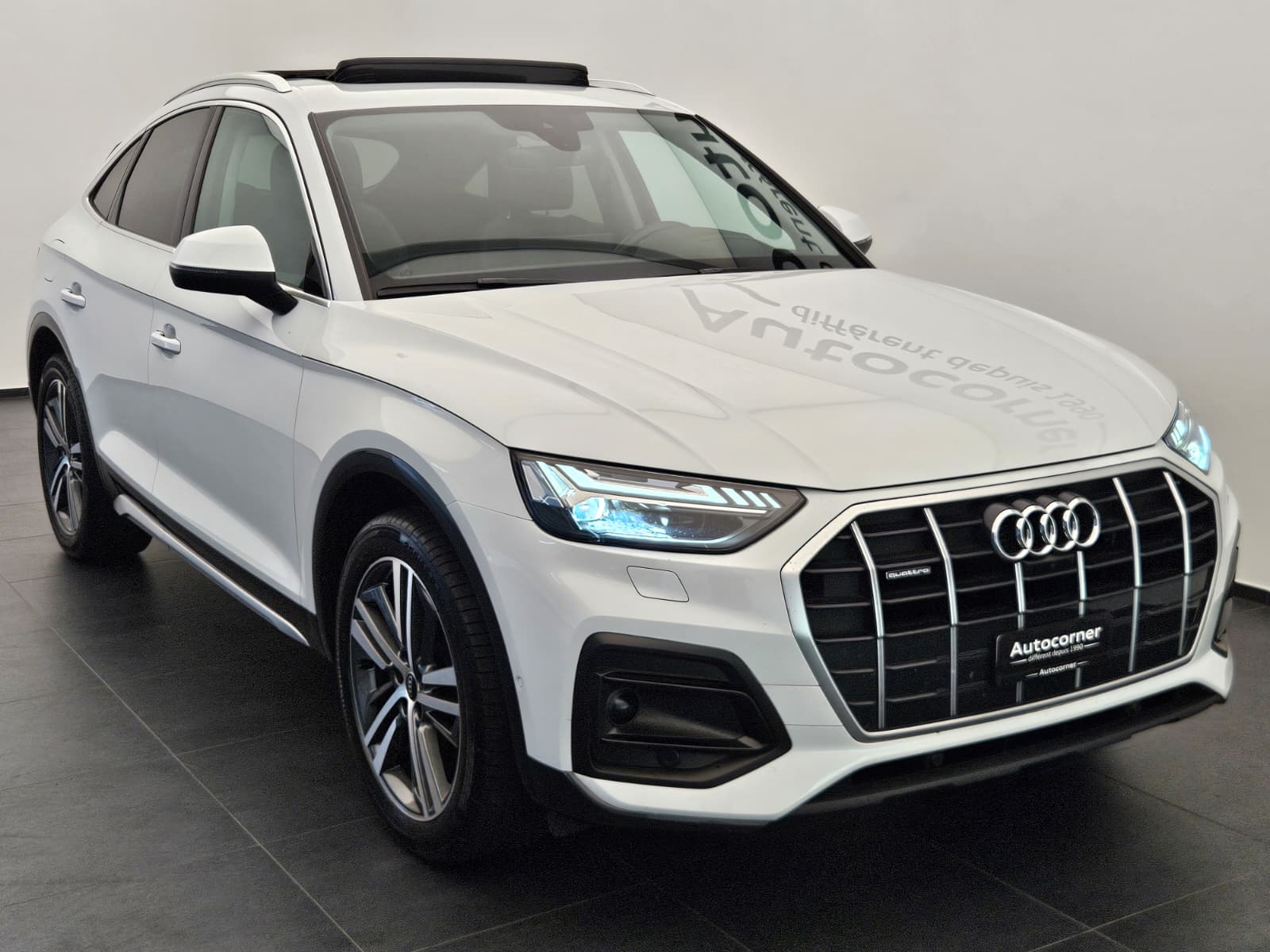 AUDI Q5 Sportback 40 TDI advanced quattro S-tronic-image-4