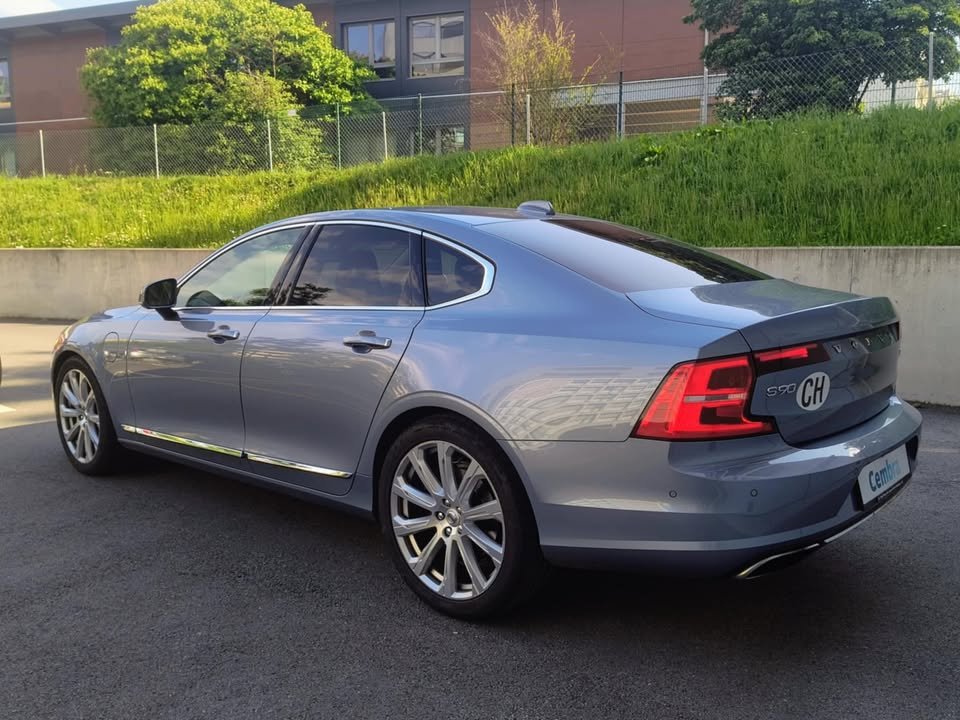 VOLVO S90 T8 eAWD Twin Engine Inscription Geartronic-image-4