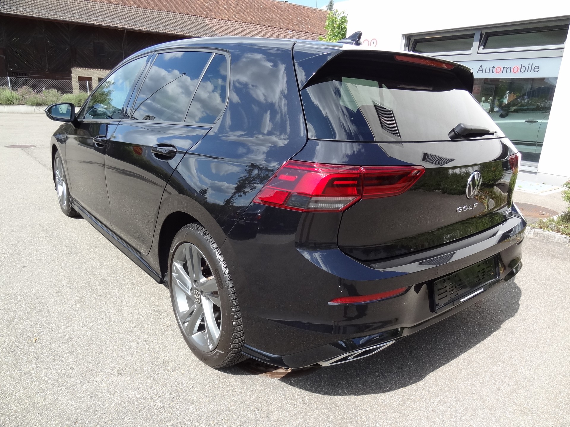 VW Golf 1.5 e TSI ACT Life DSG-image-2