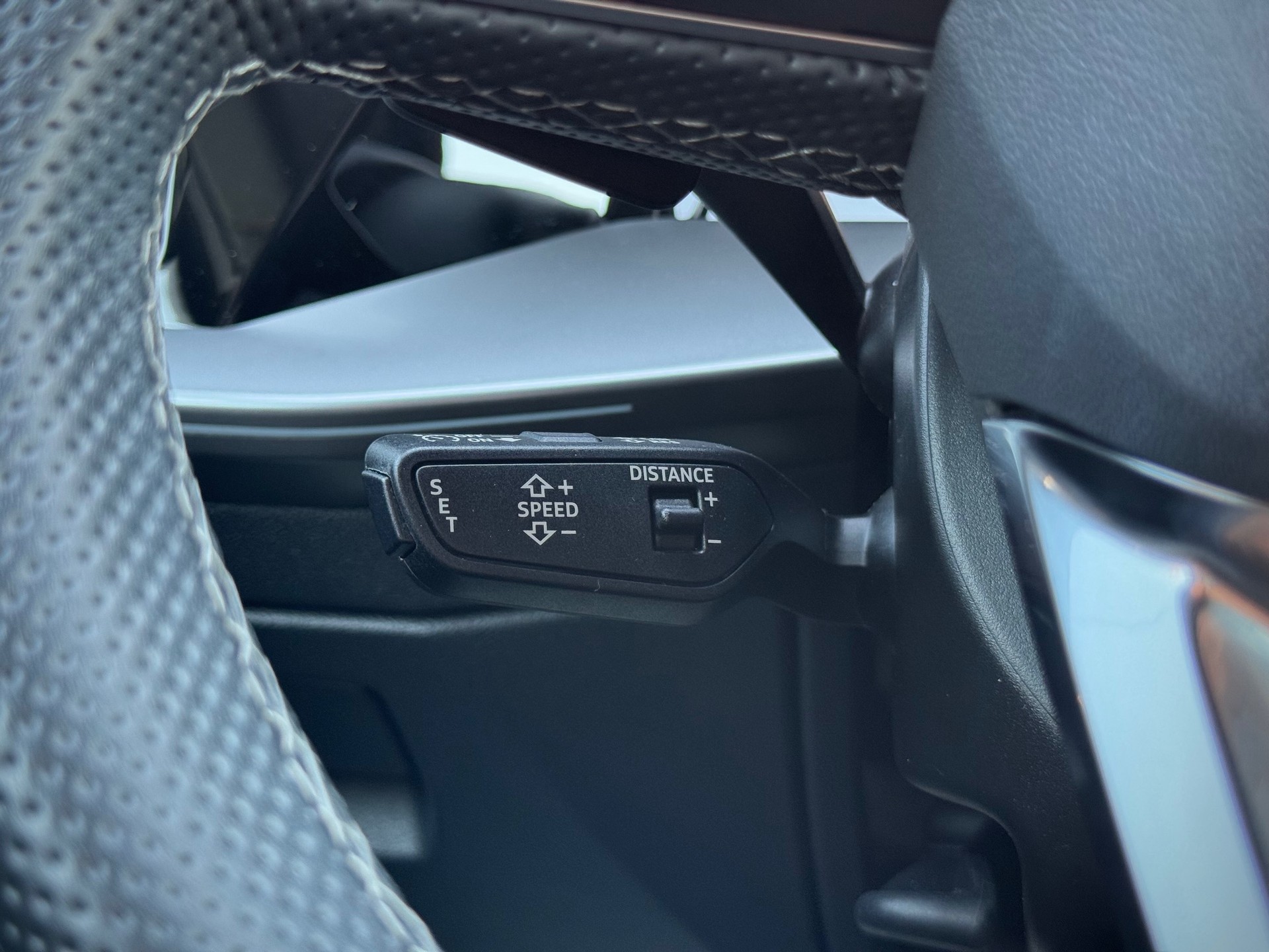AUDI A3 Sportback 35 TFSI S line Attraction S-tronic - Véhicule Suisse (CH)-image-13