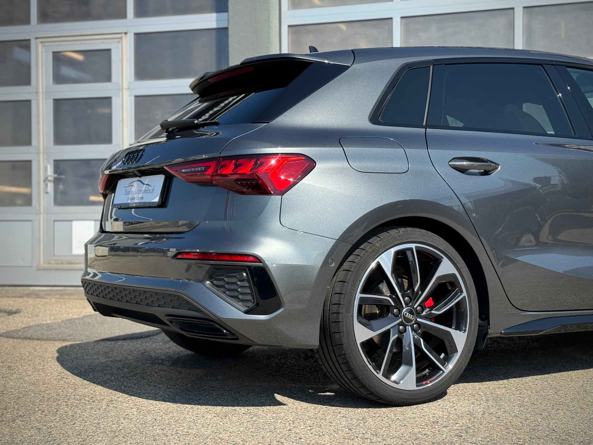 AUDI A3 Sportback 35 TFSI S line Attraction S-tronic - Véhicule Suisse (CH)-image-3