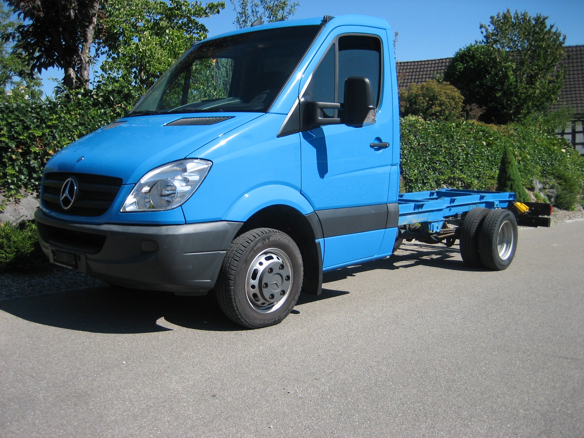 MERCEDES-BENZ Sprinter 519 CDI Standard-image-0