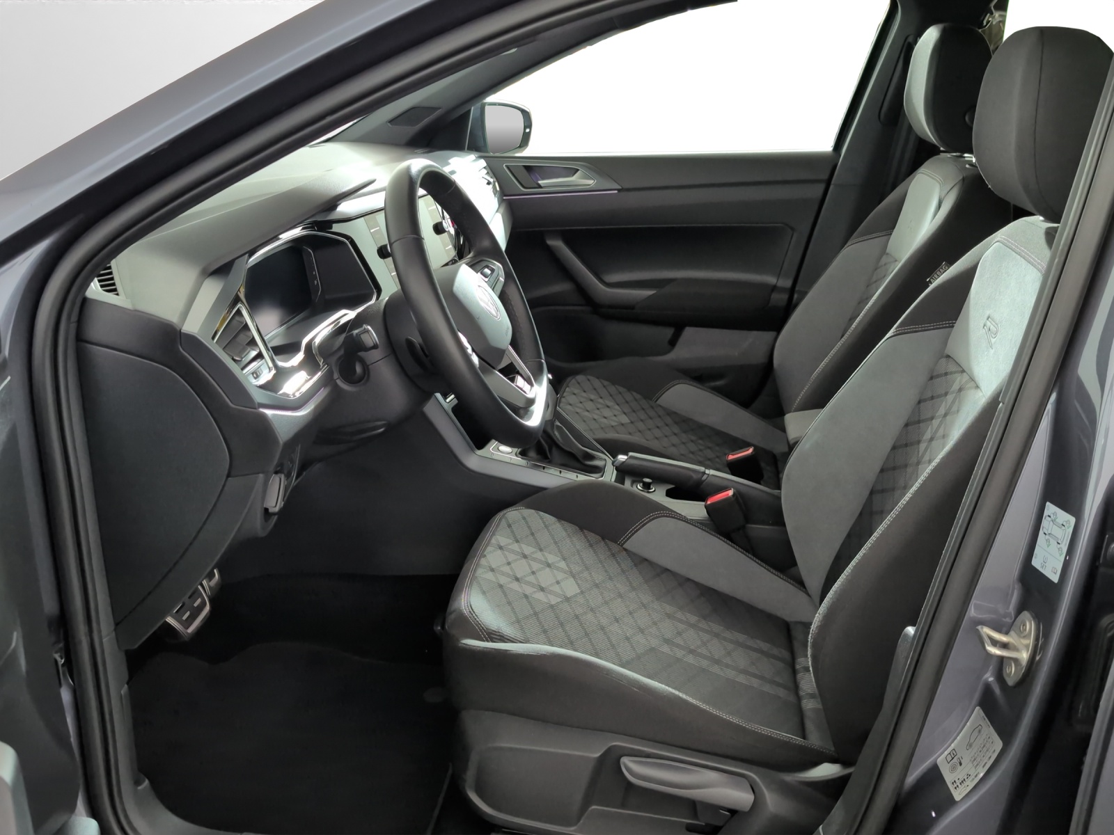 VW Polo 1.0 TSI R-Line DSG-image-5