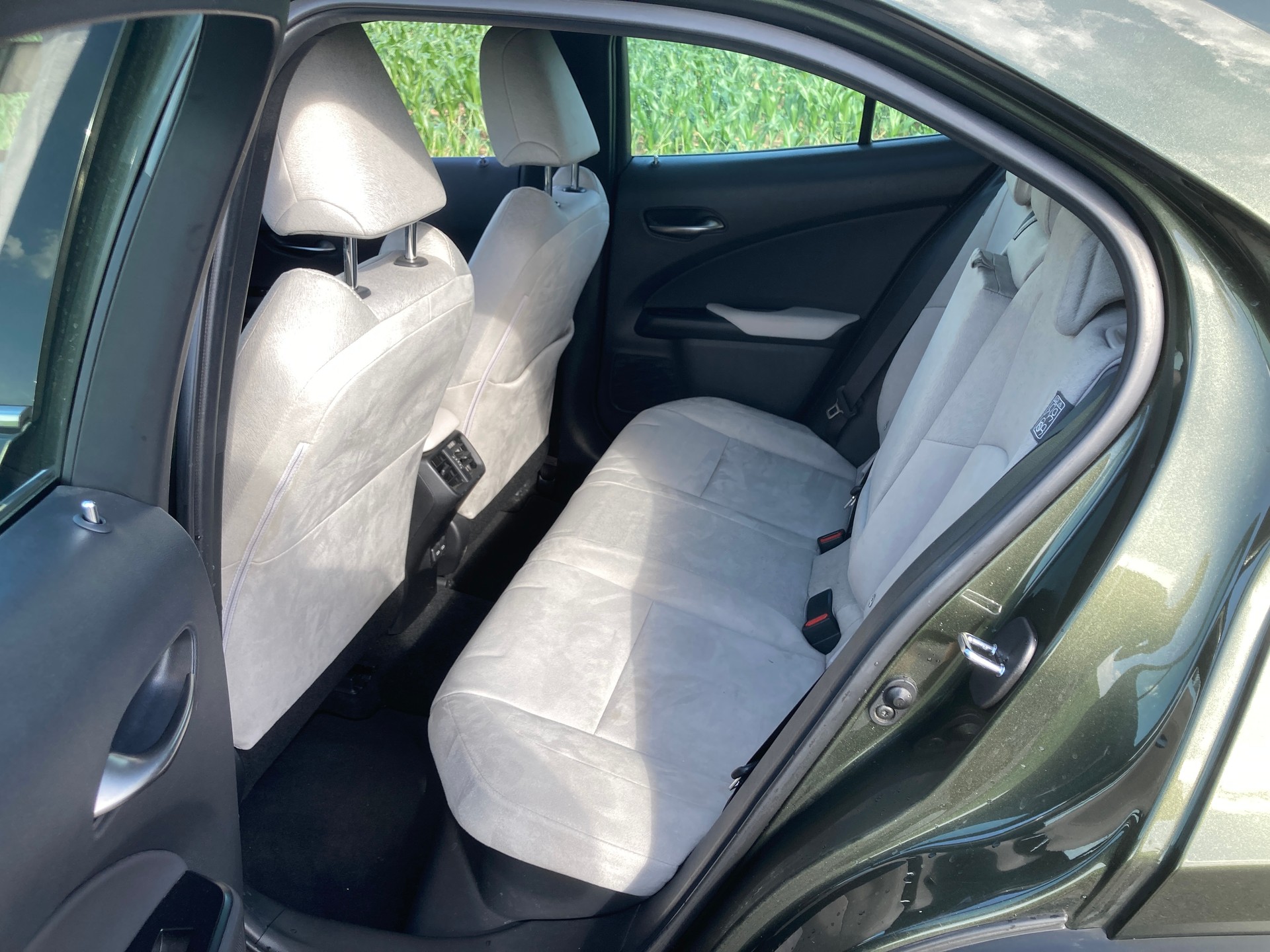 LEXUS UX 250h Impression AWD Automatic-image-7