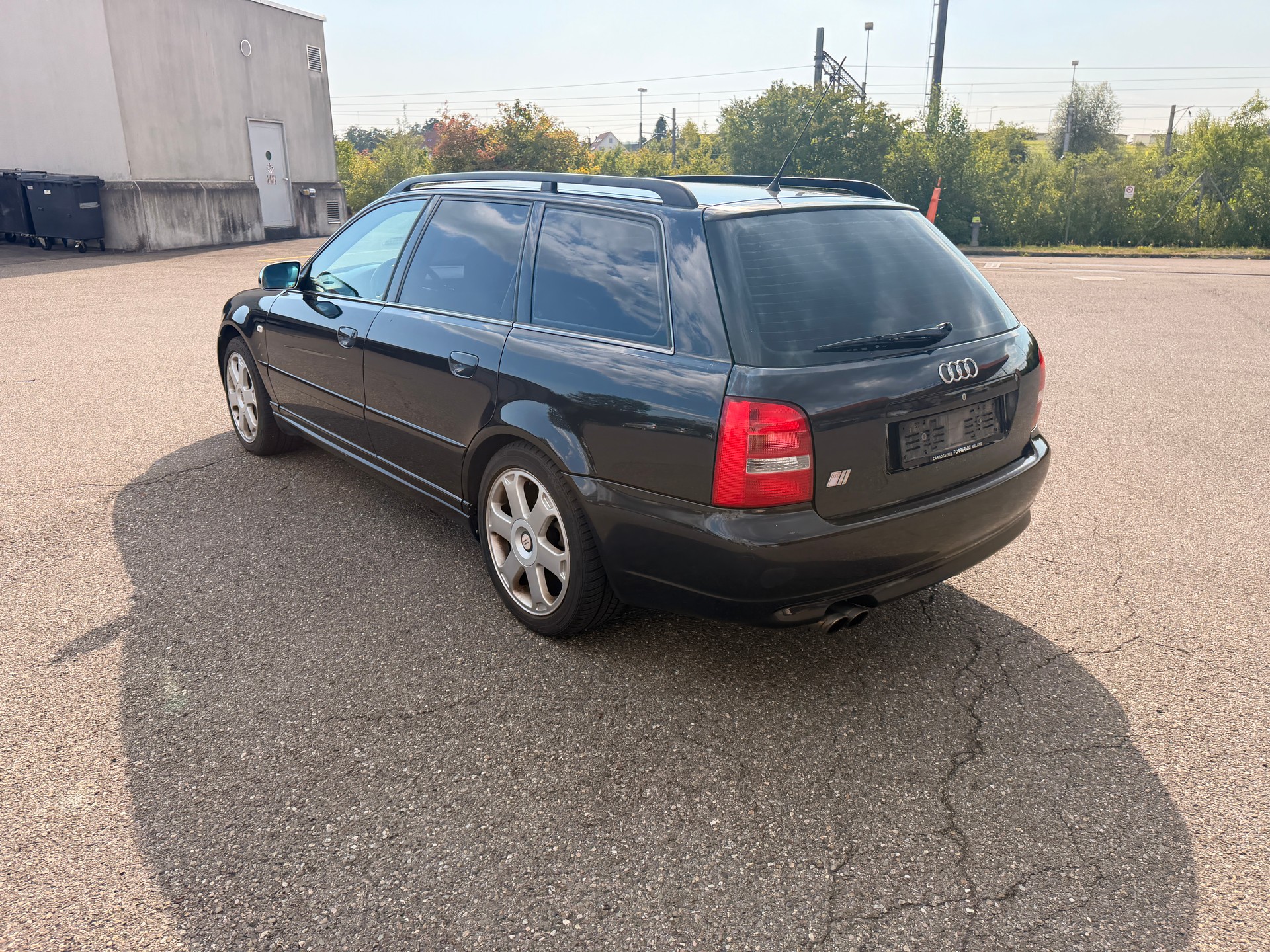 AUDI S4 Avant quattro *LÜCKENLOSE SERVICEHISTORIE* FÄHRT SICH EINWANDFREI *-image-2