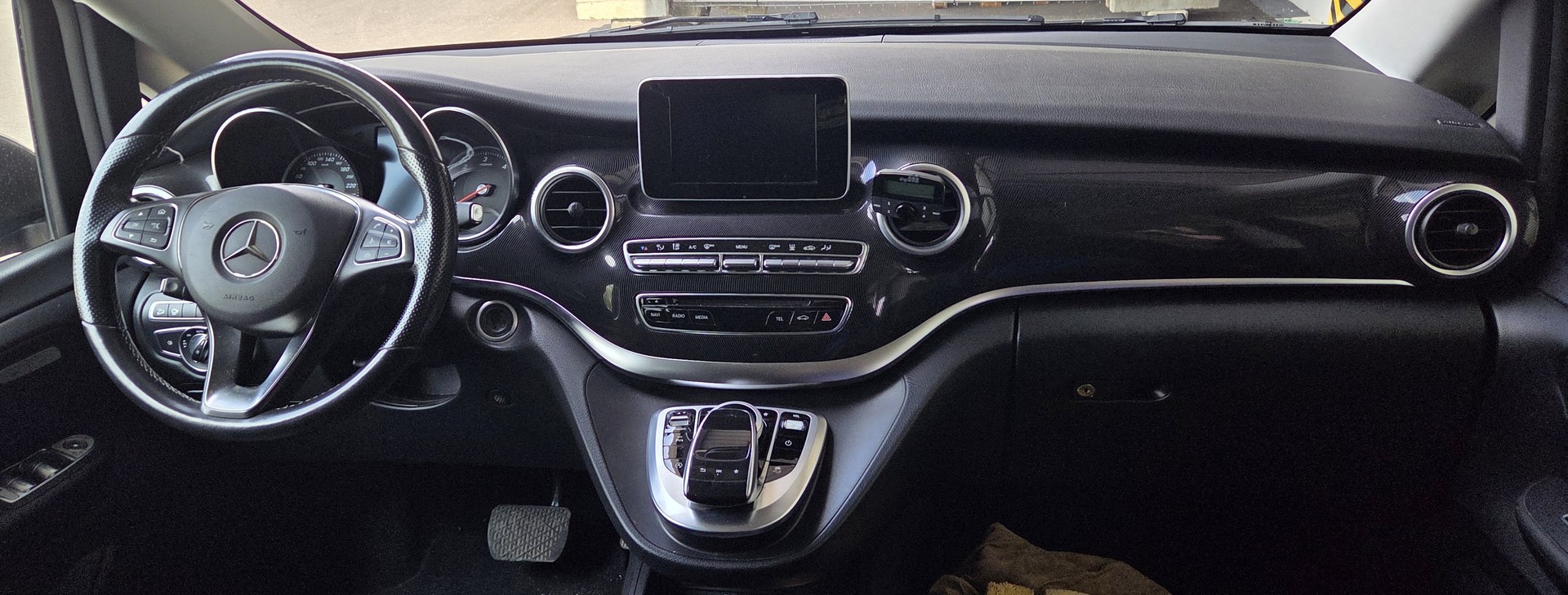 MERCEDES-BENZ 250 d Horizon 4matic-image-2