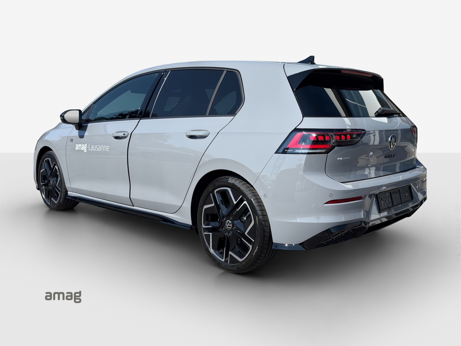 VW Golf 1.5 e TSI mHEV R-Line DSG-image-2