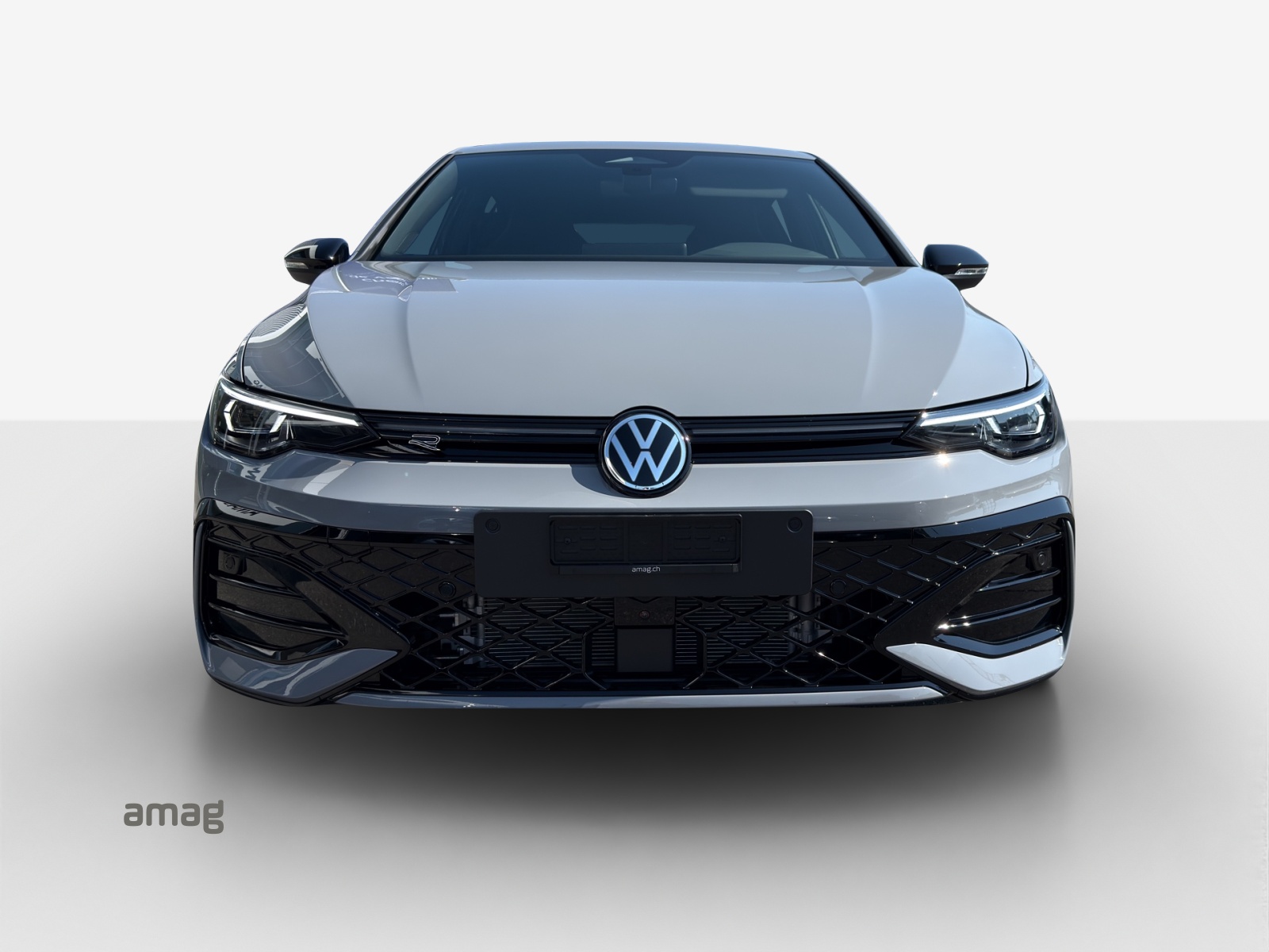 VW Golf 1.5 e TSI mHEV R-Line DSG-image-6